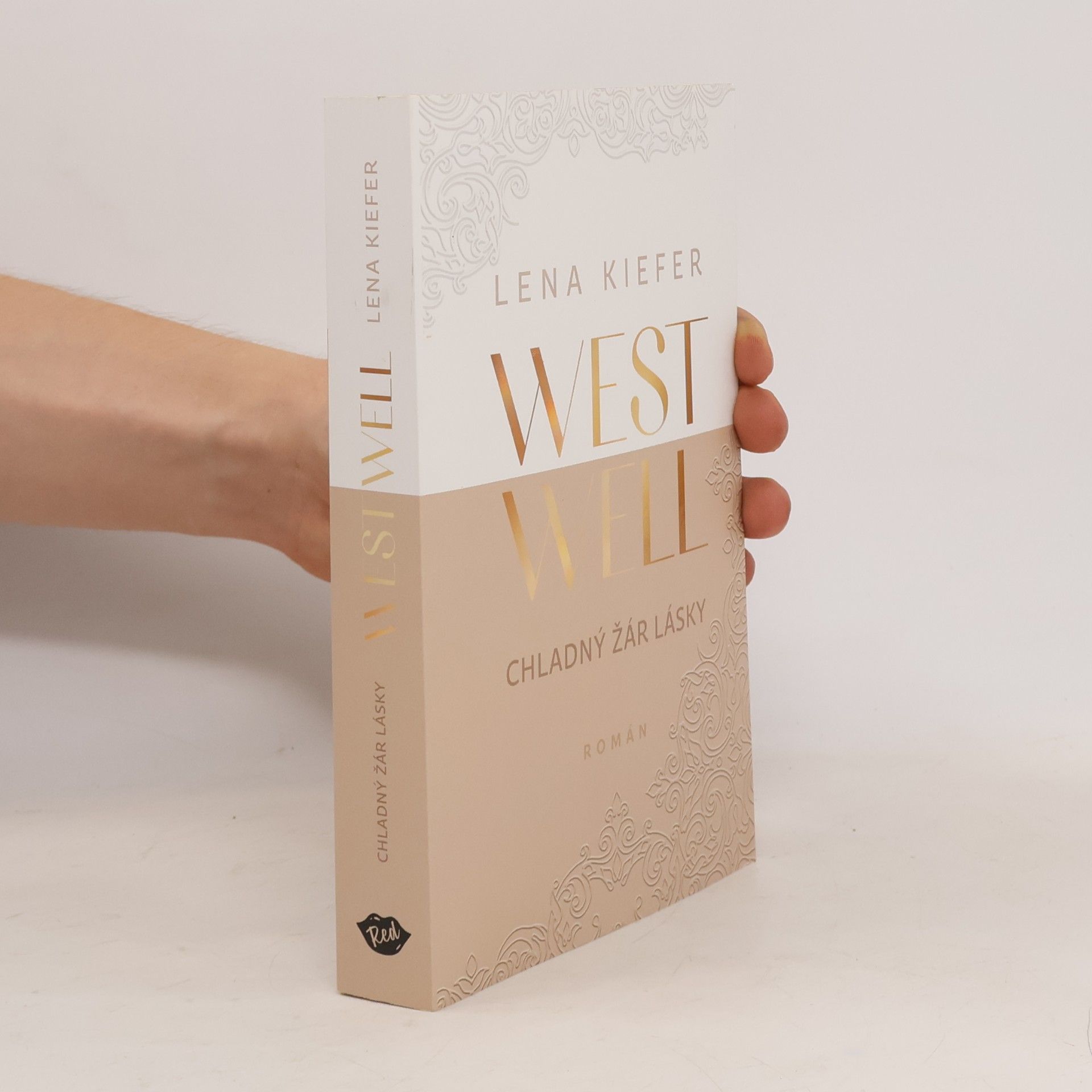 Lena Kiefer Westwell: Chladný žár lásky