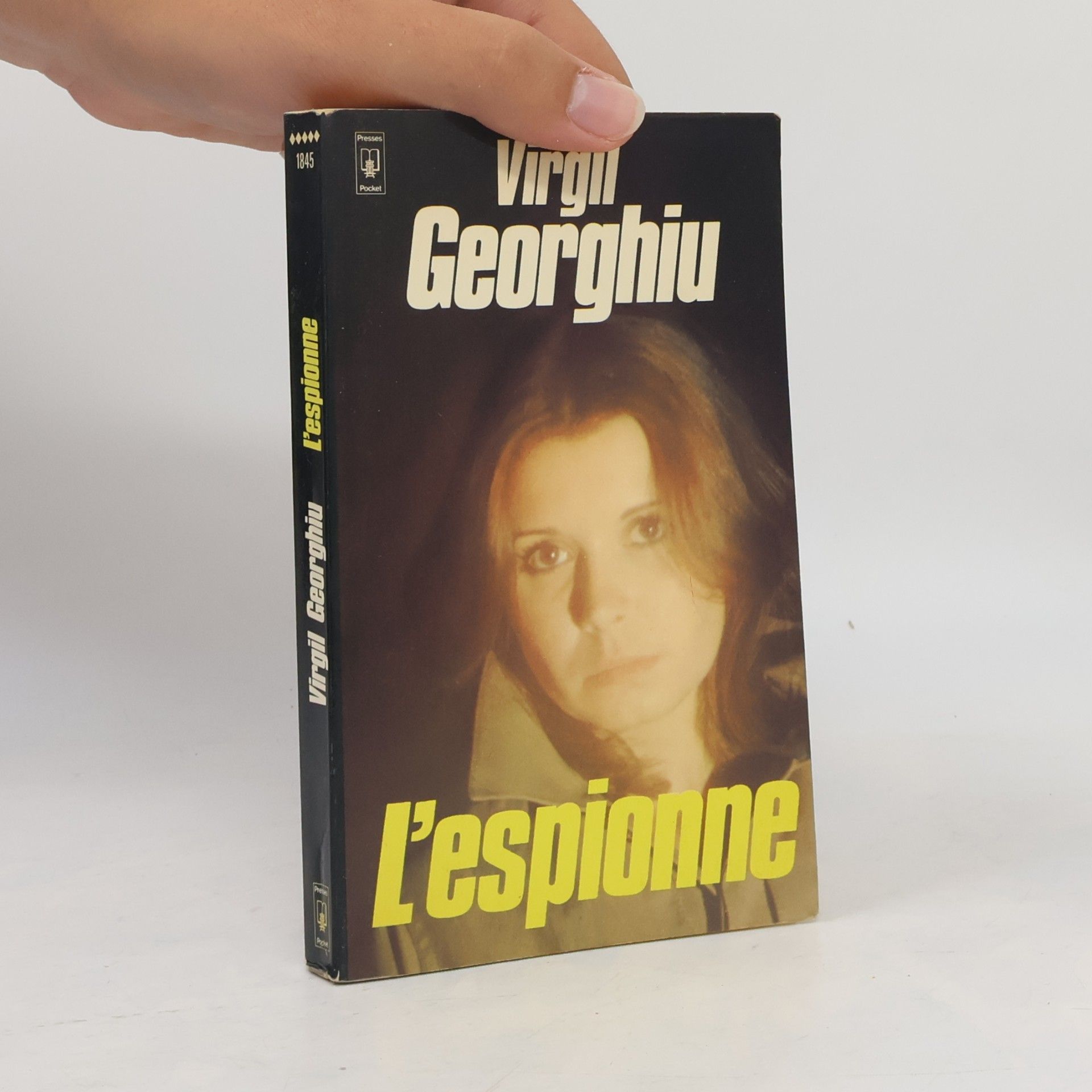 Presses Pocket: L'espionne
