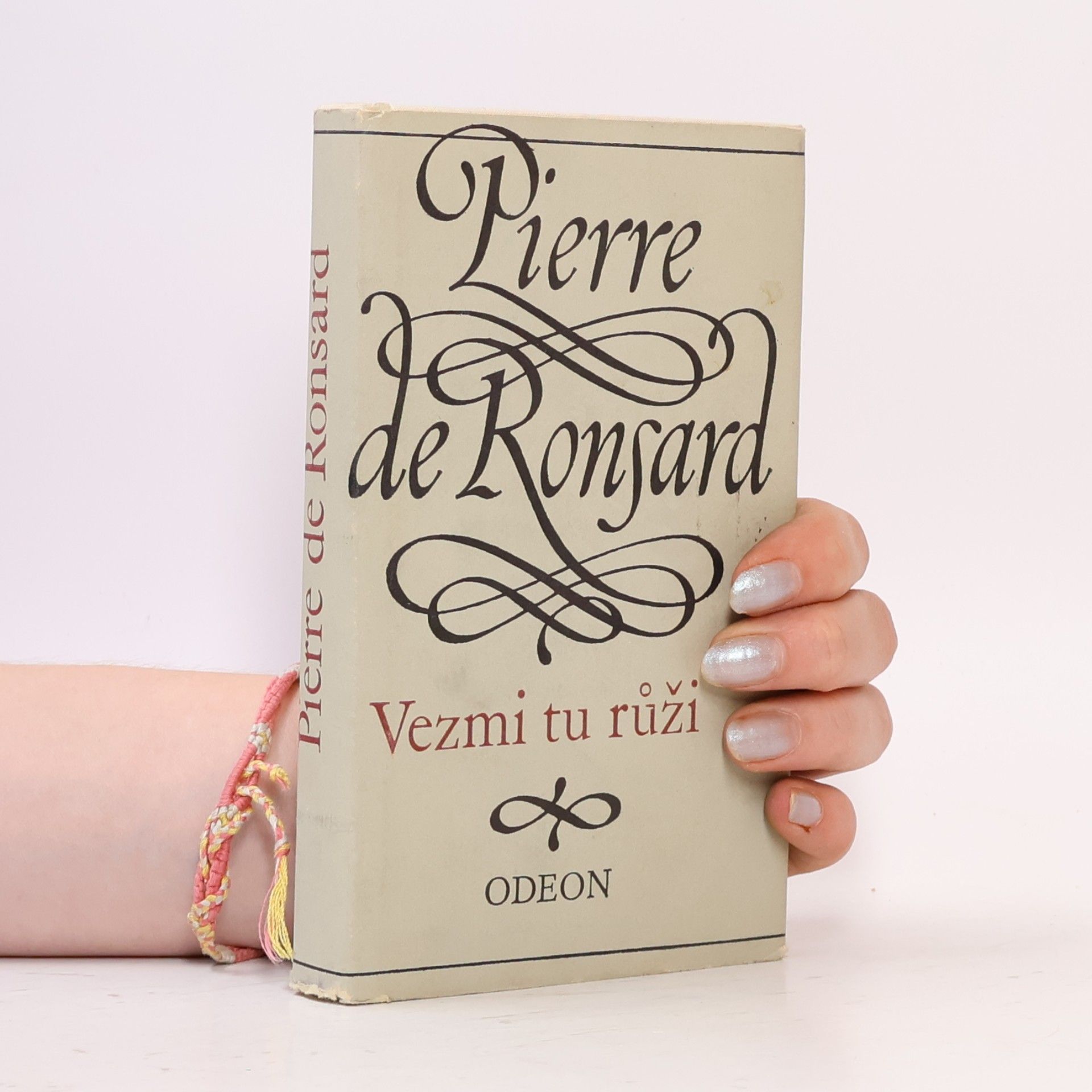 Pierre de Ronsard Vezmi tu růži