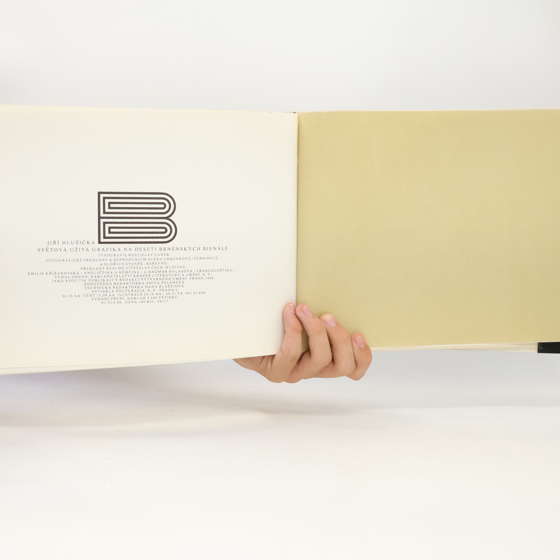 Jiří Hlušička Současná světová grafika : deset brněnských bienále