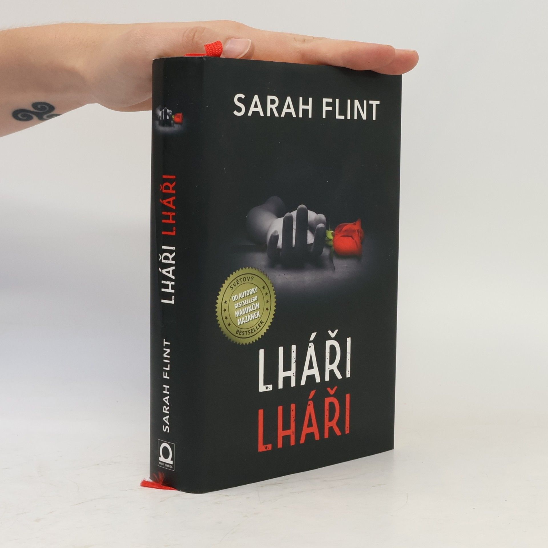 Sarah Flint Lháři, lháři