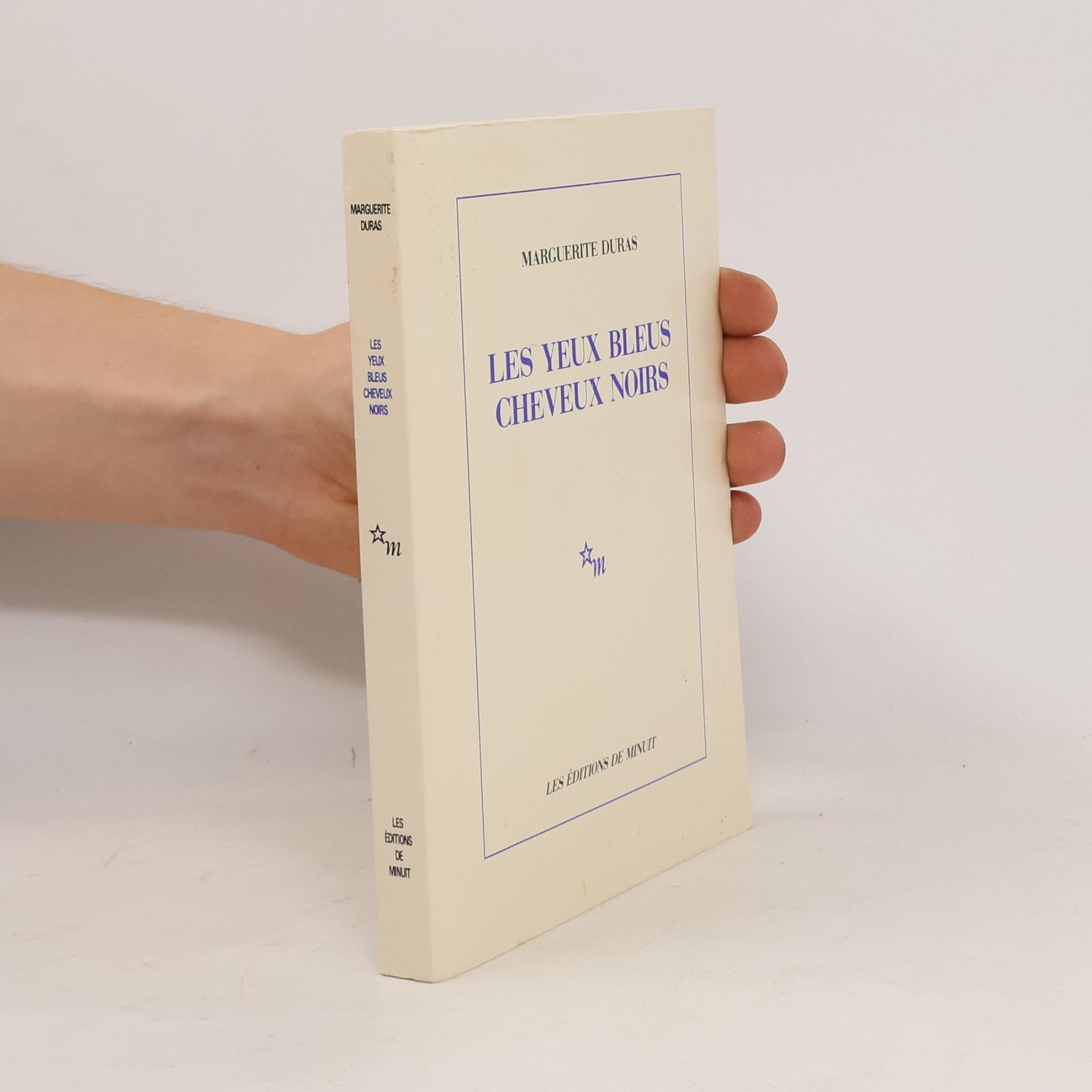 Marguerite Duras Les yeux bleus cheveux noirs