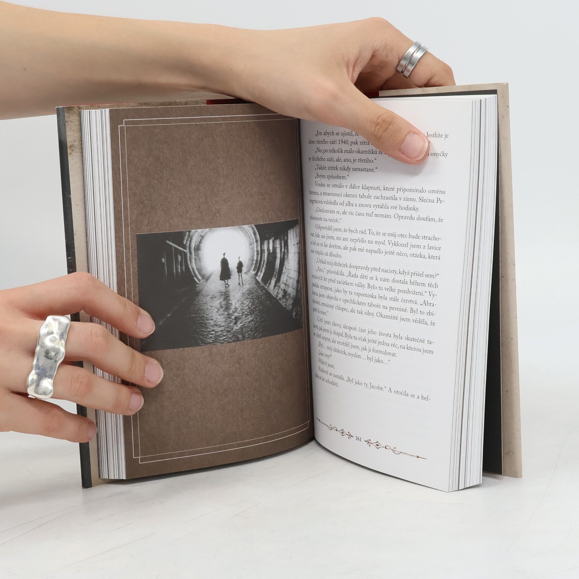 Ransom Riggs Sirotčinec slečny Peregrinové pro podivné děti