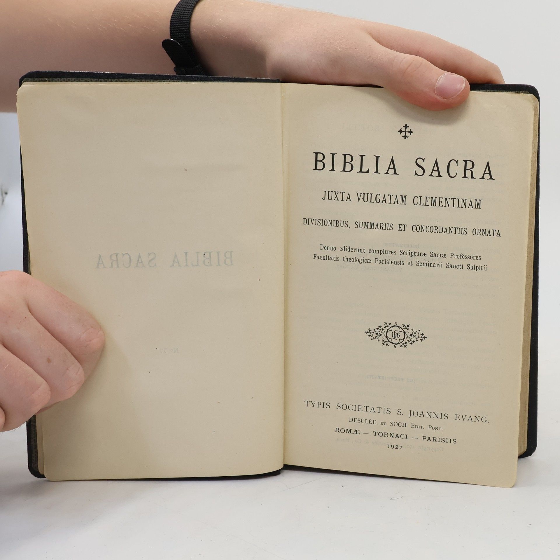 Kolektív autorov Biblia Sacra