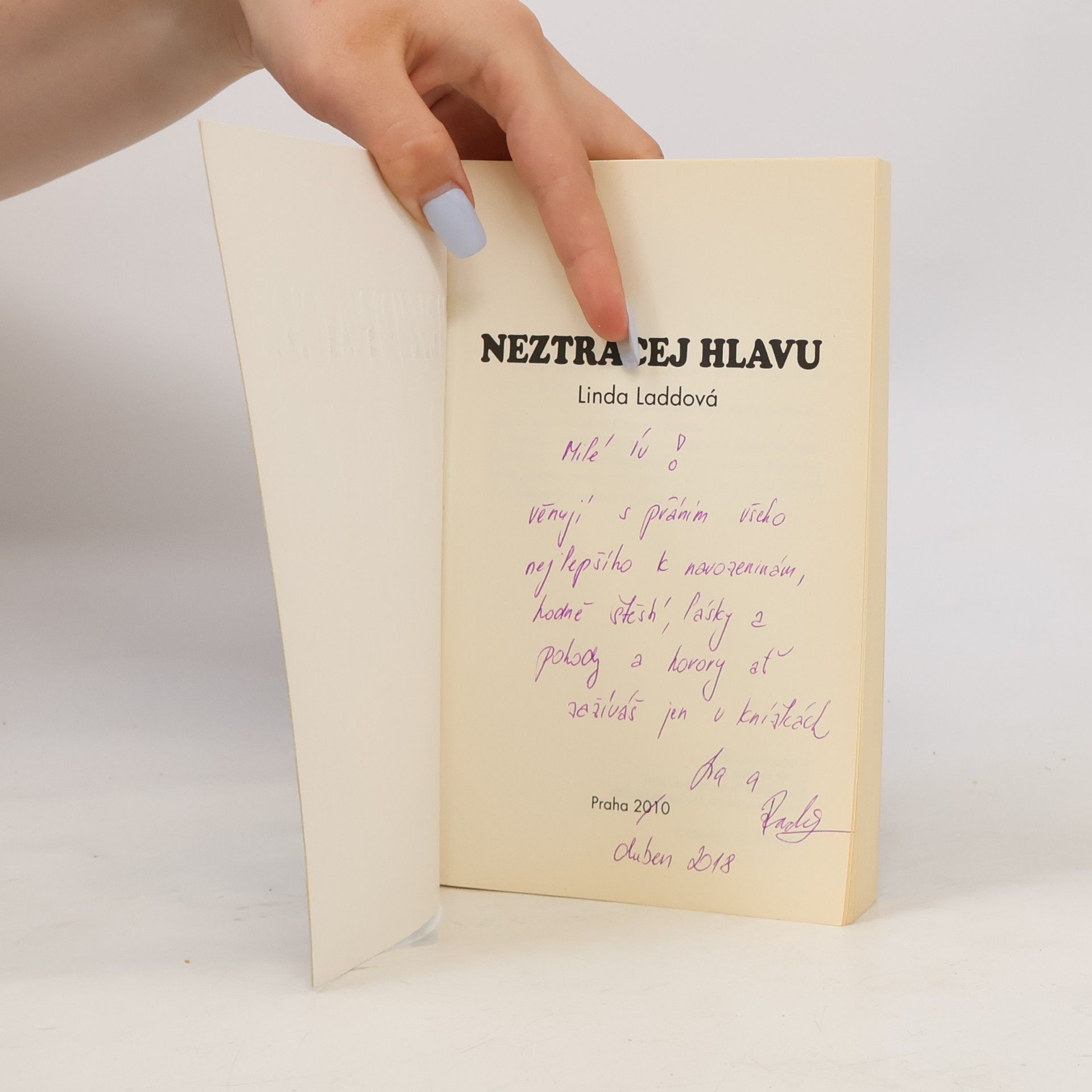 Linda Ladd Neztrácej hlavu