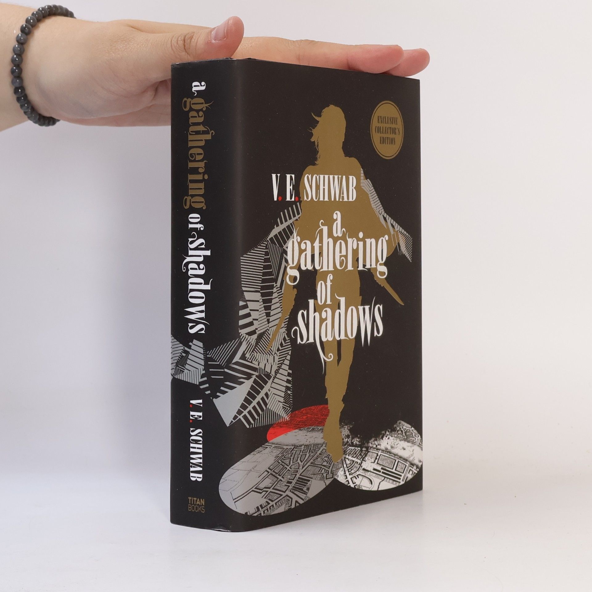 V. E. Schwab A Gathering of Shadows: Collector's Edition