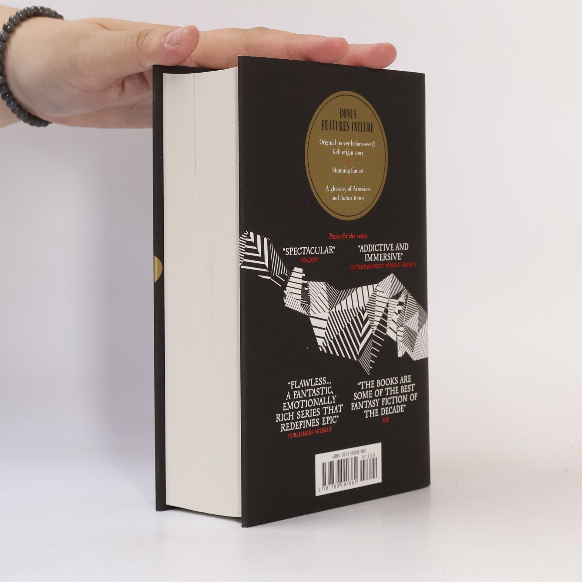 V. E. Schwab Conjuring of Light: Collector's Edition