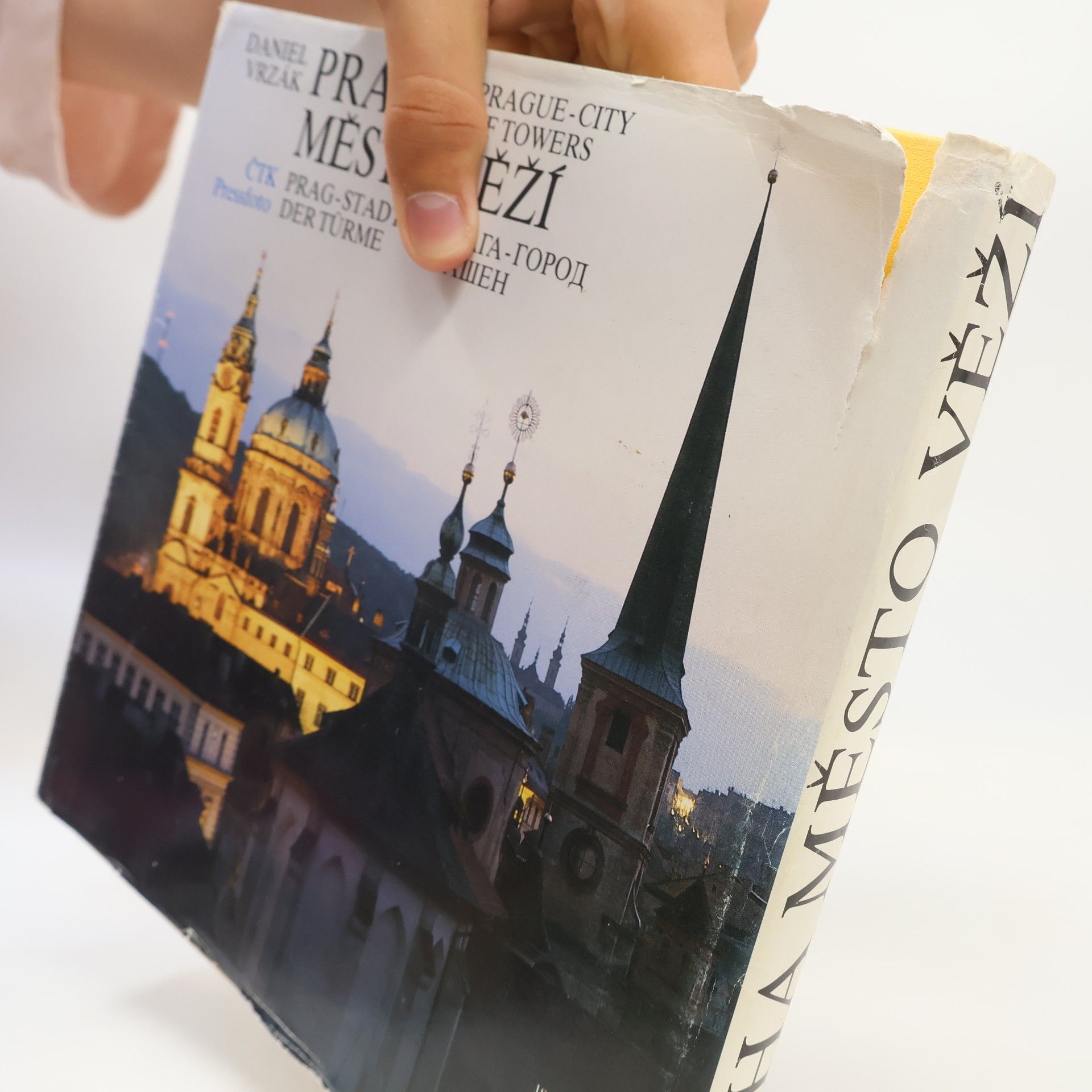 Daniel Vrzák Praha, město věží
