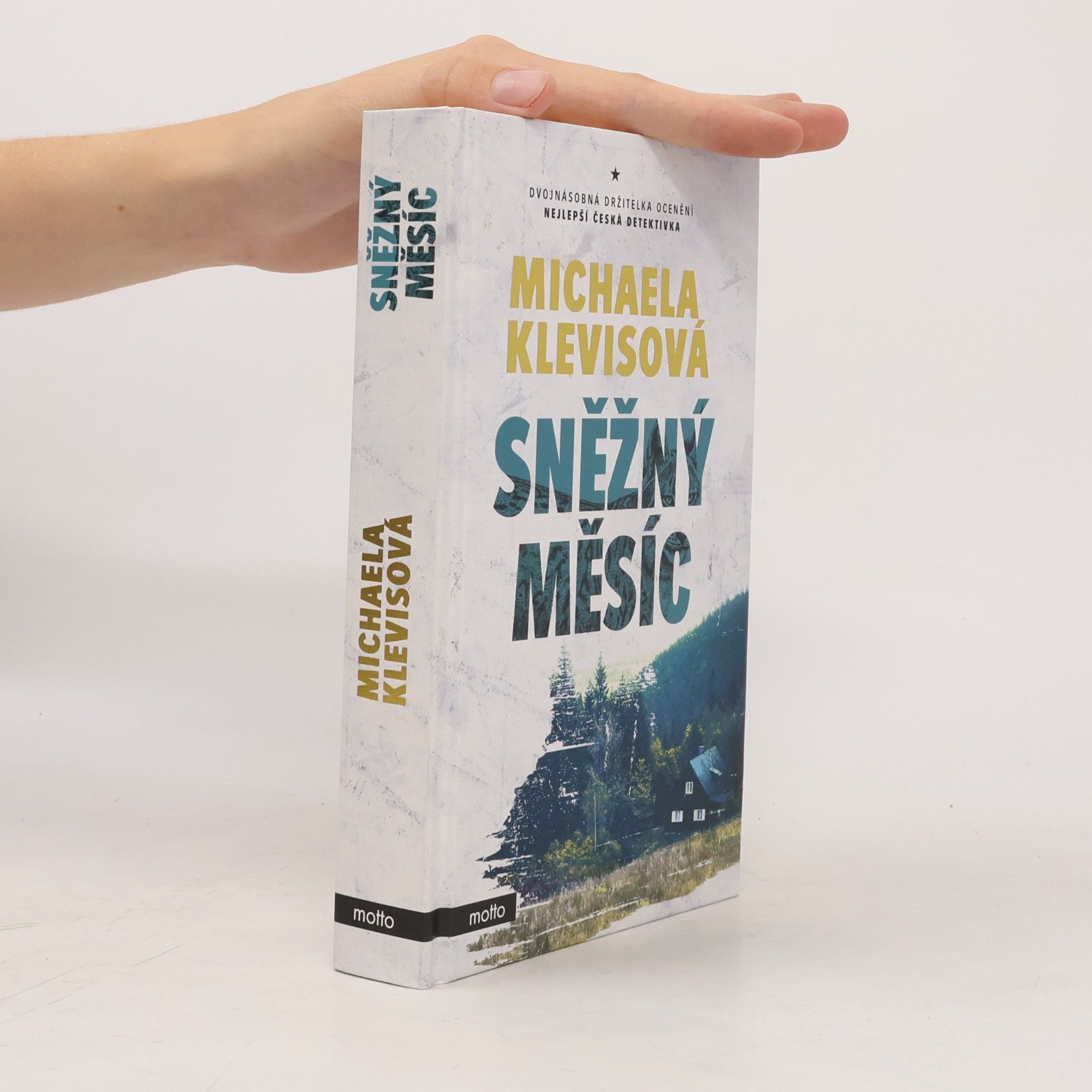 Michaela Klevisová Sněžný měsíc