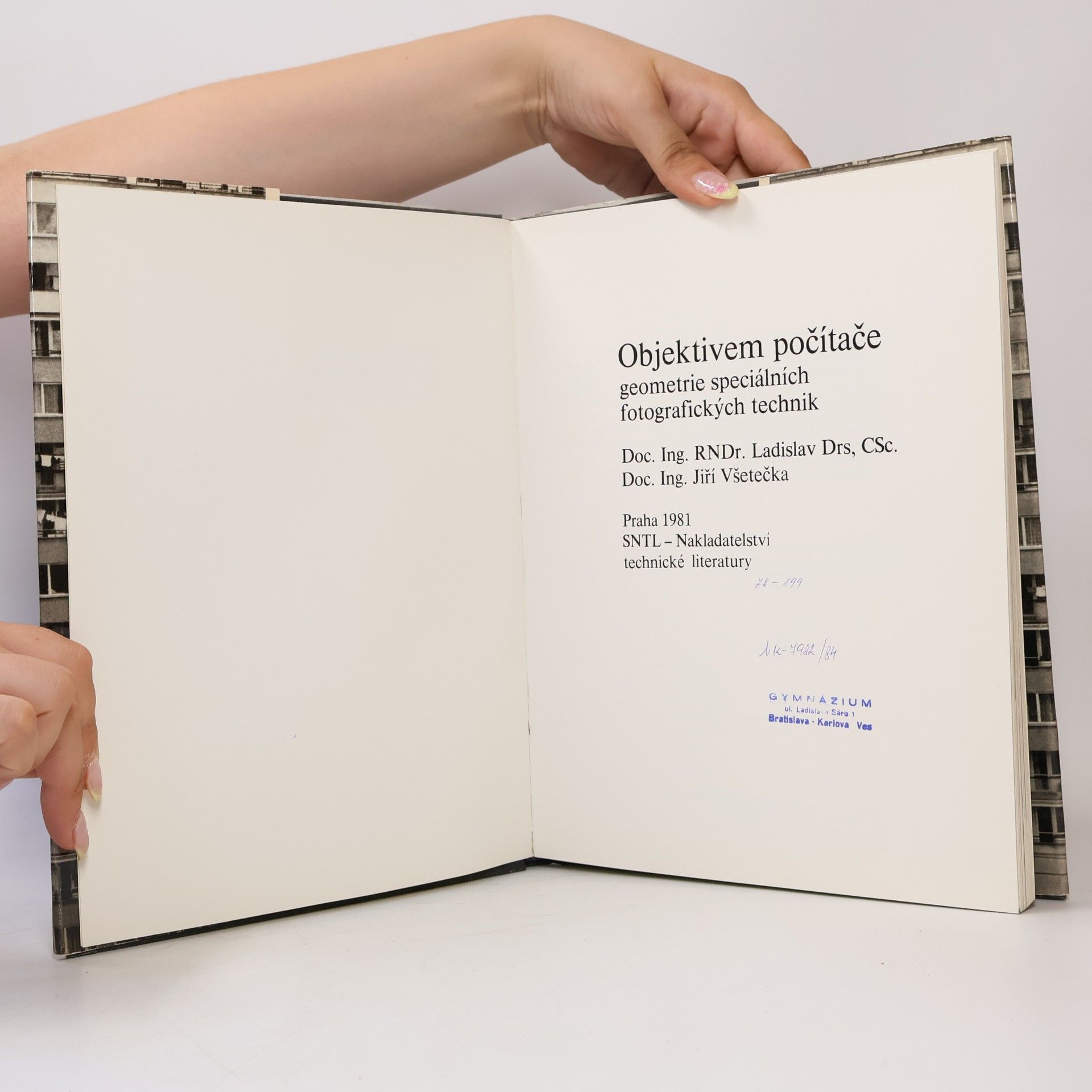 Ladislav Drs Objektivem počítače geometrie speciálních fotografických technik