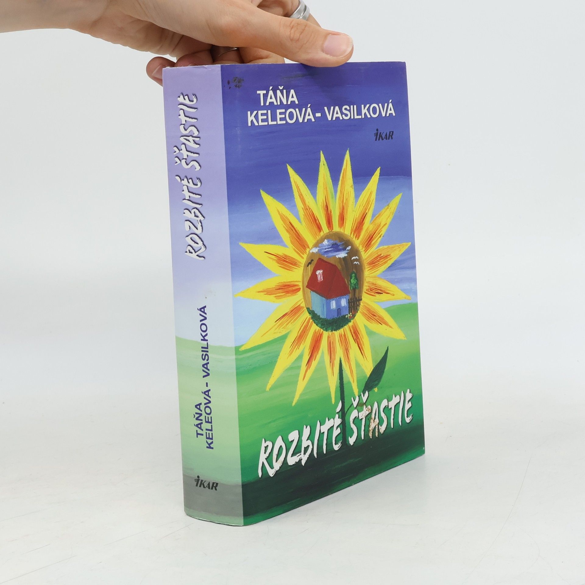 Táňa Keleová-Vasilková Rozbité šťastie