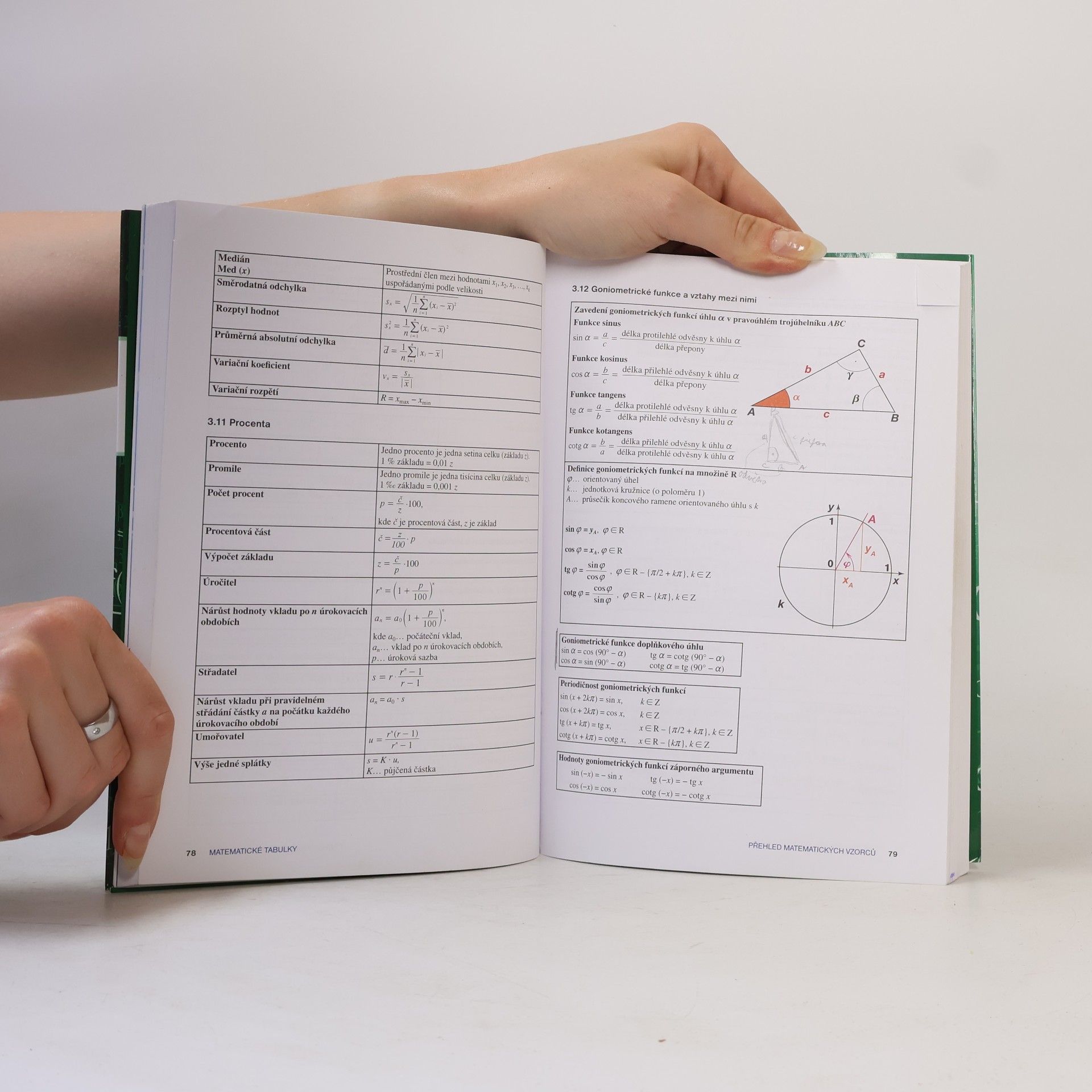 Autorenkollektiv Matematické, fyzikální a chemické tabulky pro střední školy