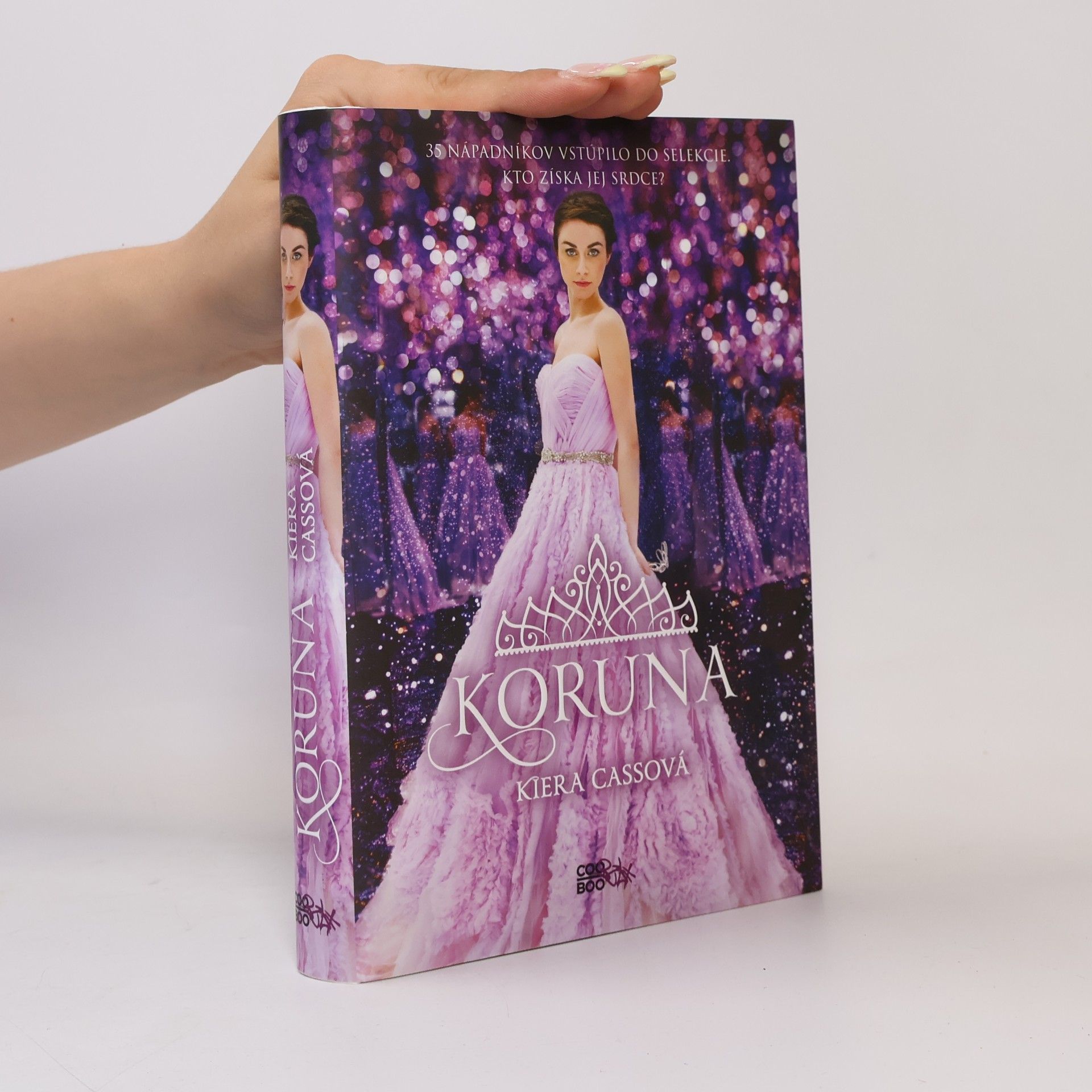 Kiera Cass Koruna