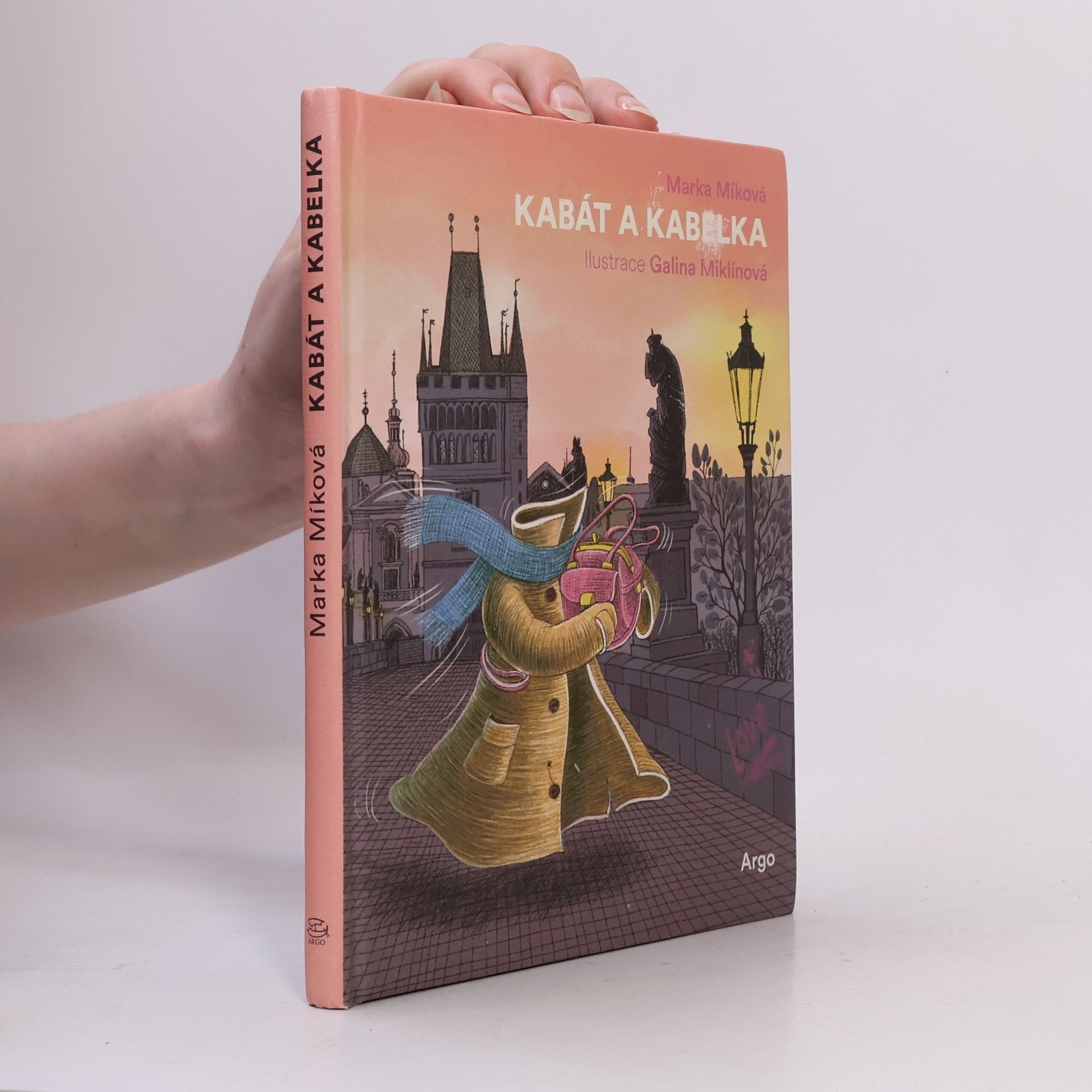 Marka Míková Kabát a kabelka
