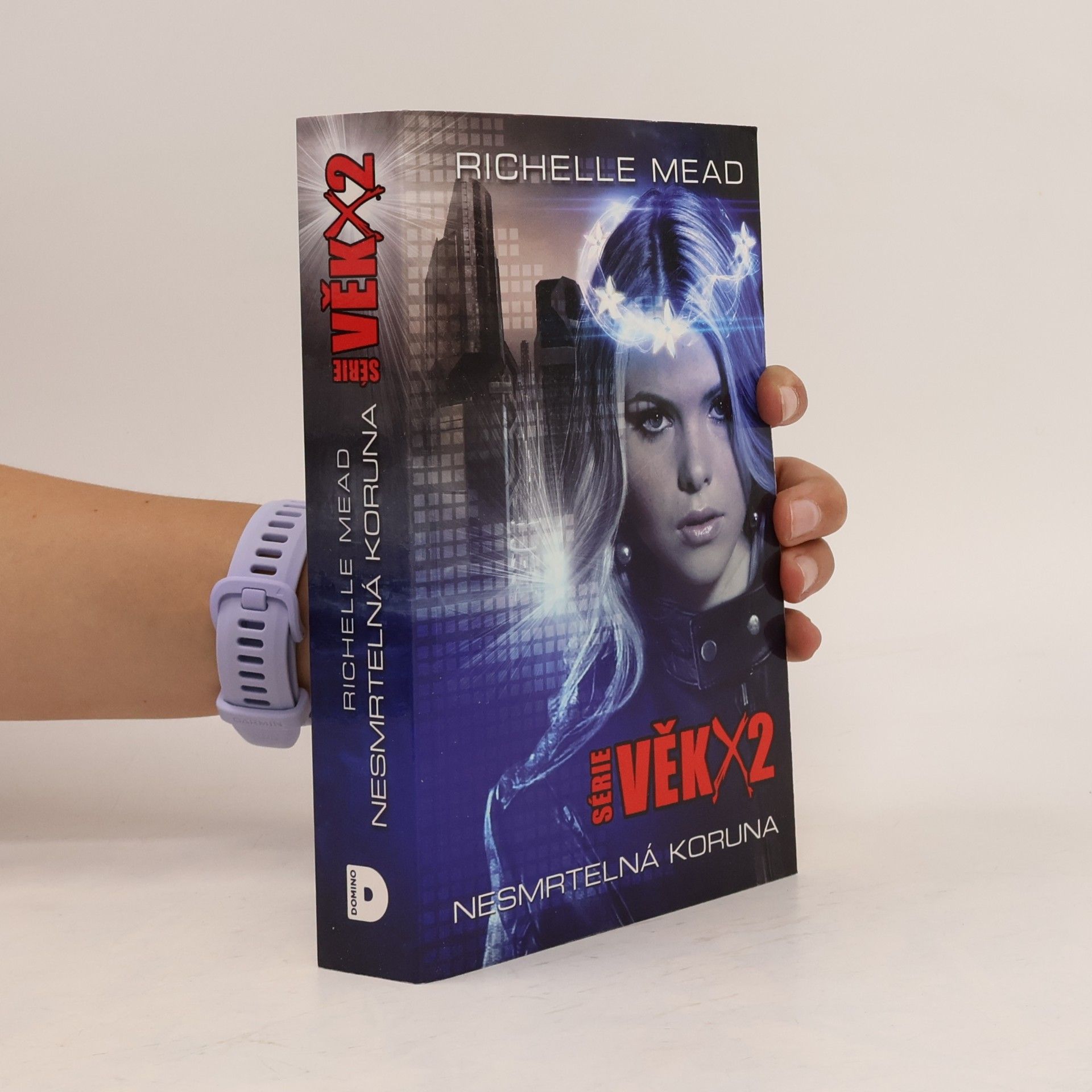 Richelle Mead Nesmrtelná koruna. Věk X. 2. díl