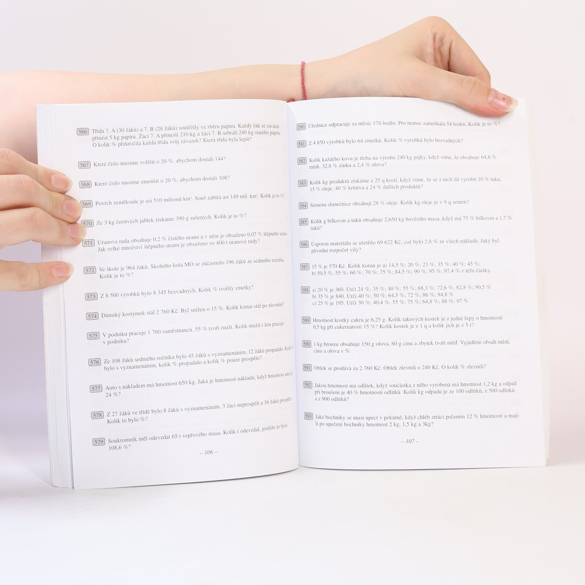 Emílie Ženatá Sbírka úloh z matematiky pro 7. ročník: S klíčem