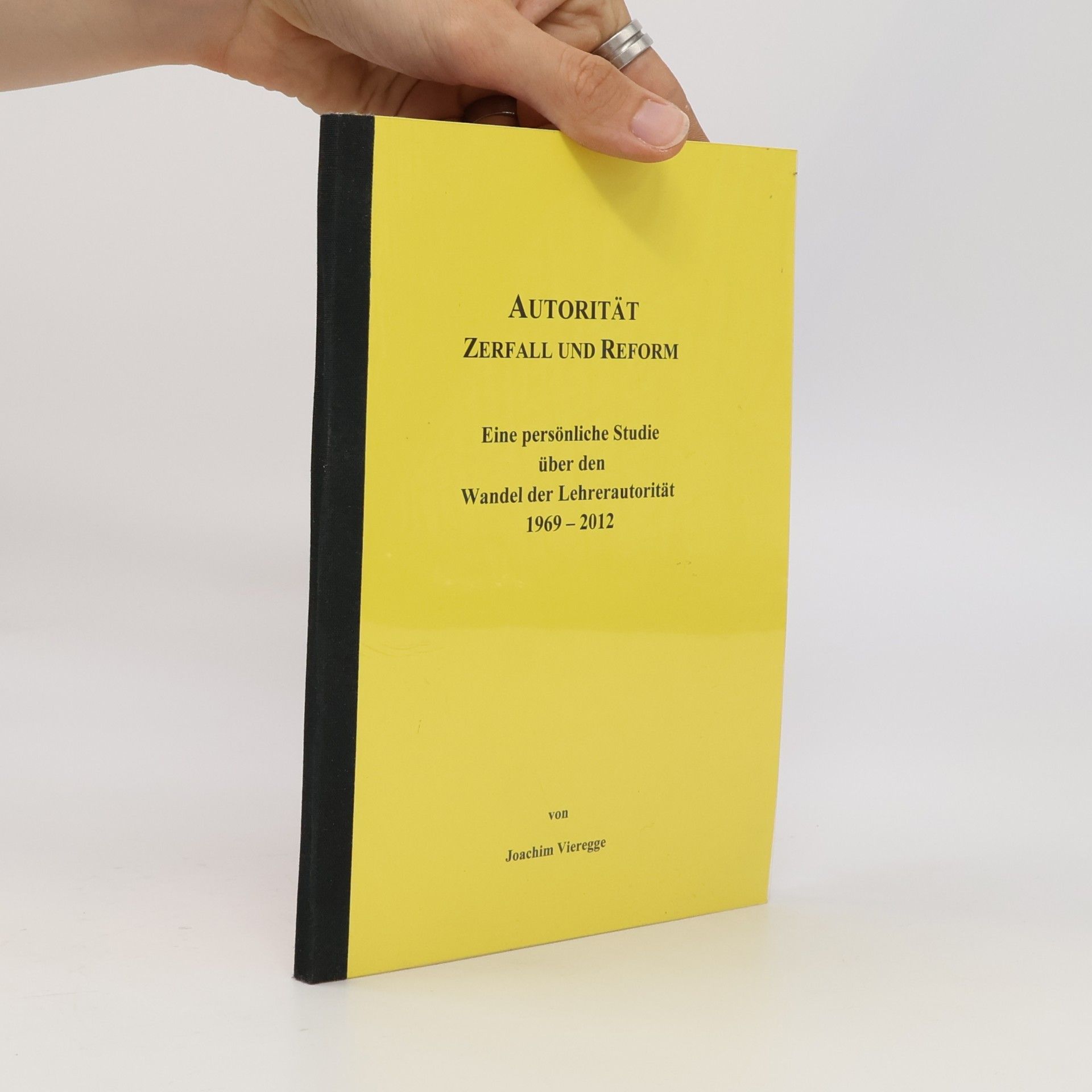 Autorität Zerfall und Reform