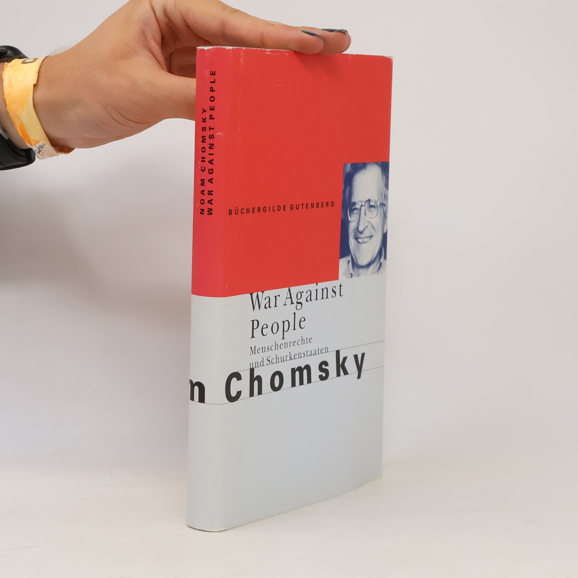 Noam Chomsky War against people