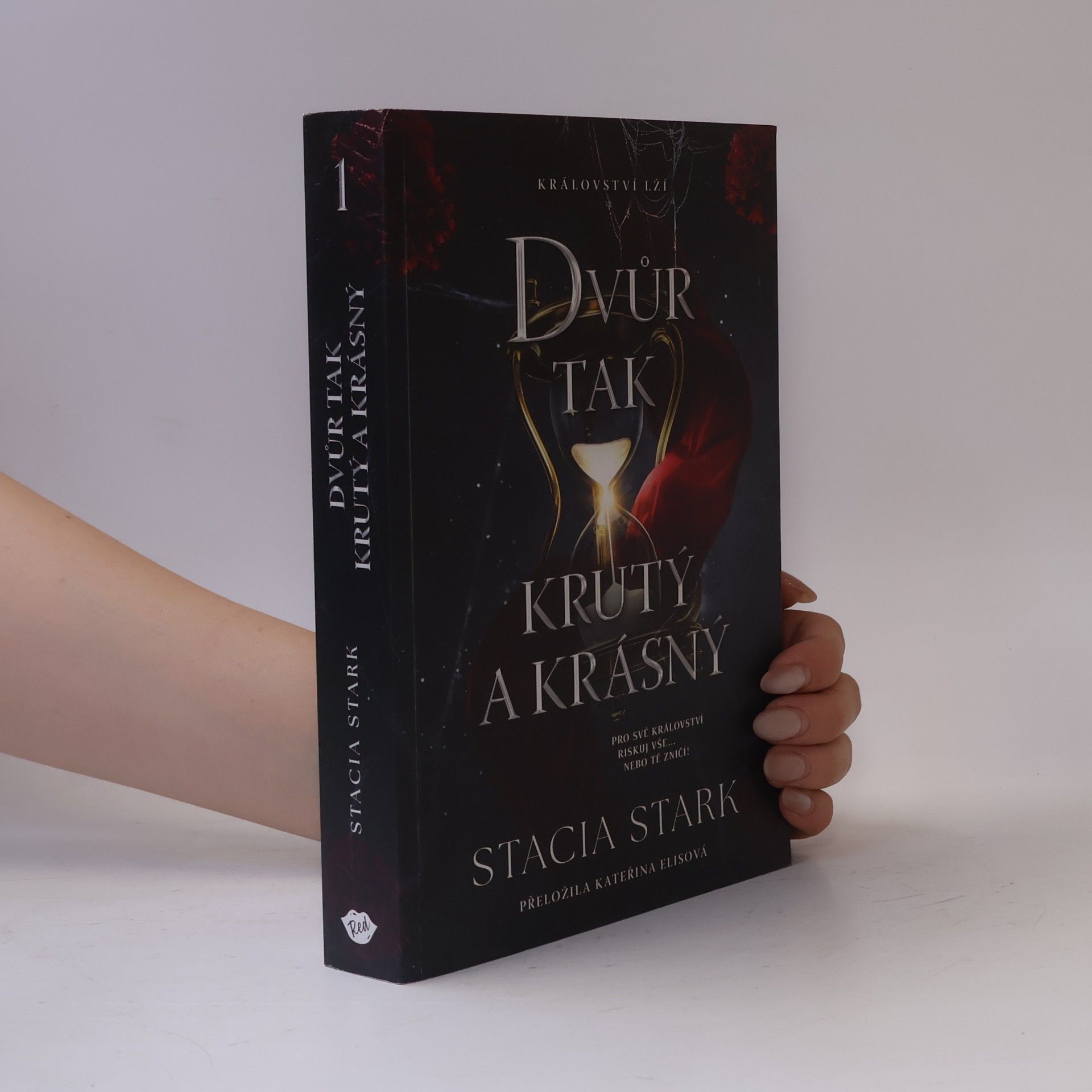 Stacia Stark Dvůr tak krutý a krásný