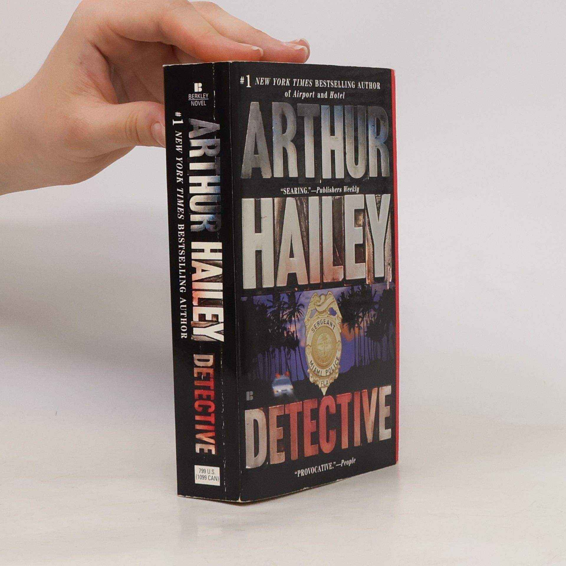 Arthur Hailey Detective