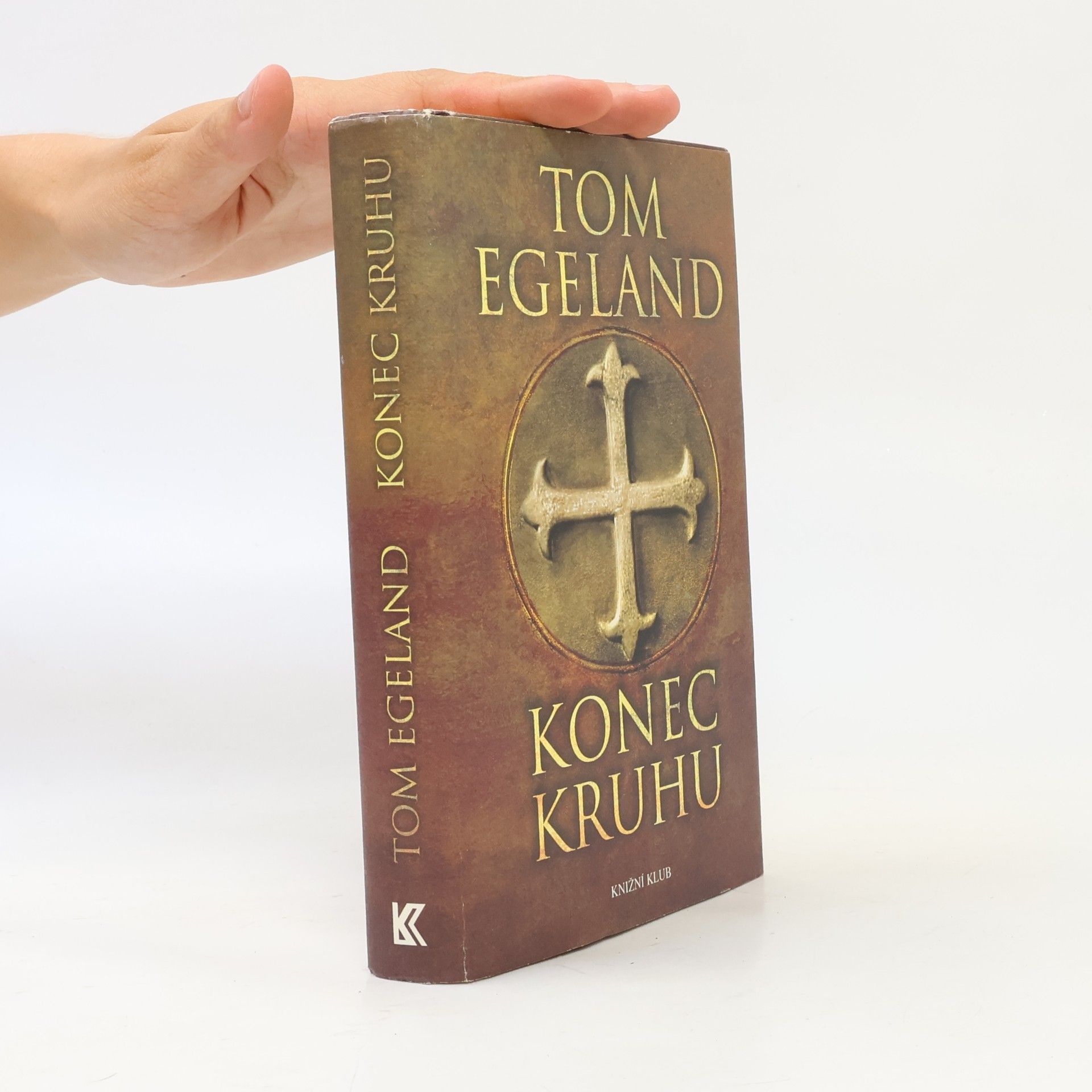 Tom Egeland Konec kruhu