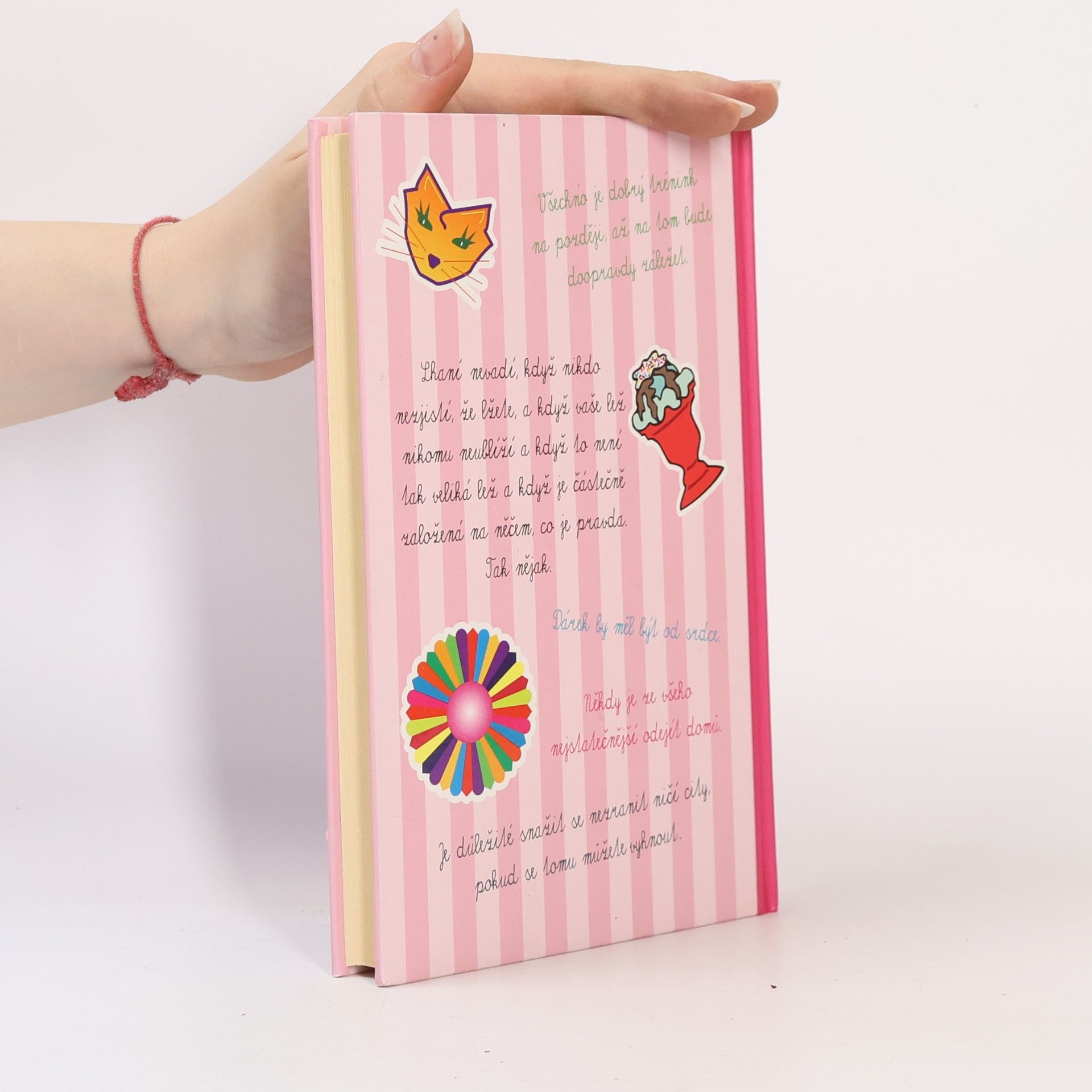 Meg Cabot Allie Finklová, Holčičí pravidla: Velký třpytkový podraz (díl 5.)