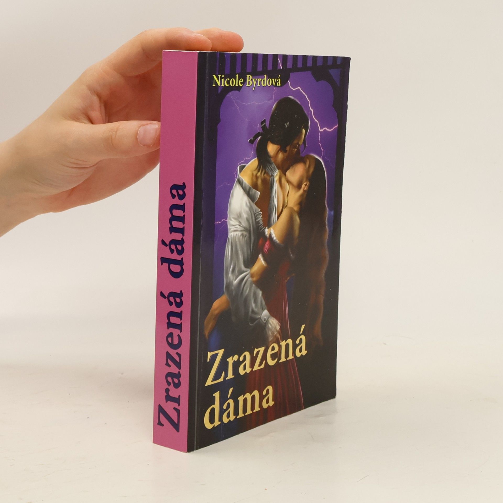 Nicole Byrd Zrazená dáma