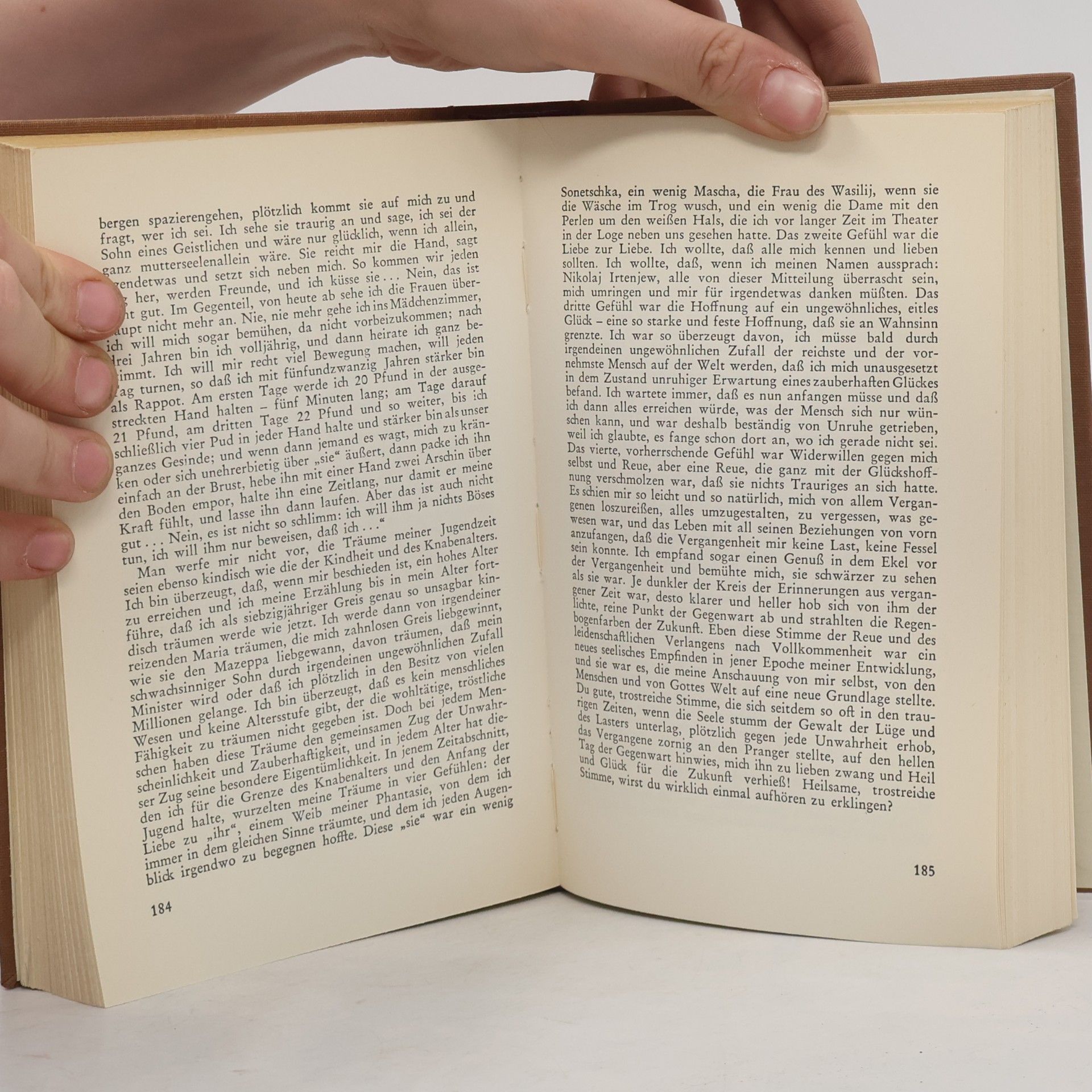 Lew Nikolajewitsch Tolstoi Kindheit, Knabenjahre, Jugendzeit