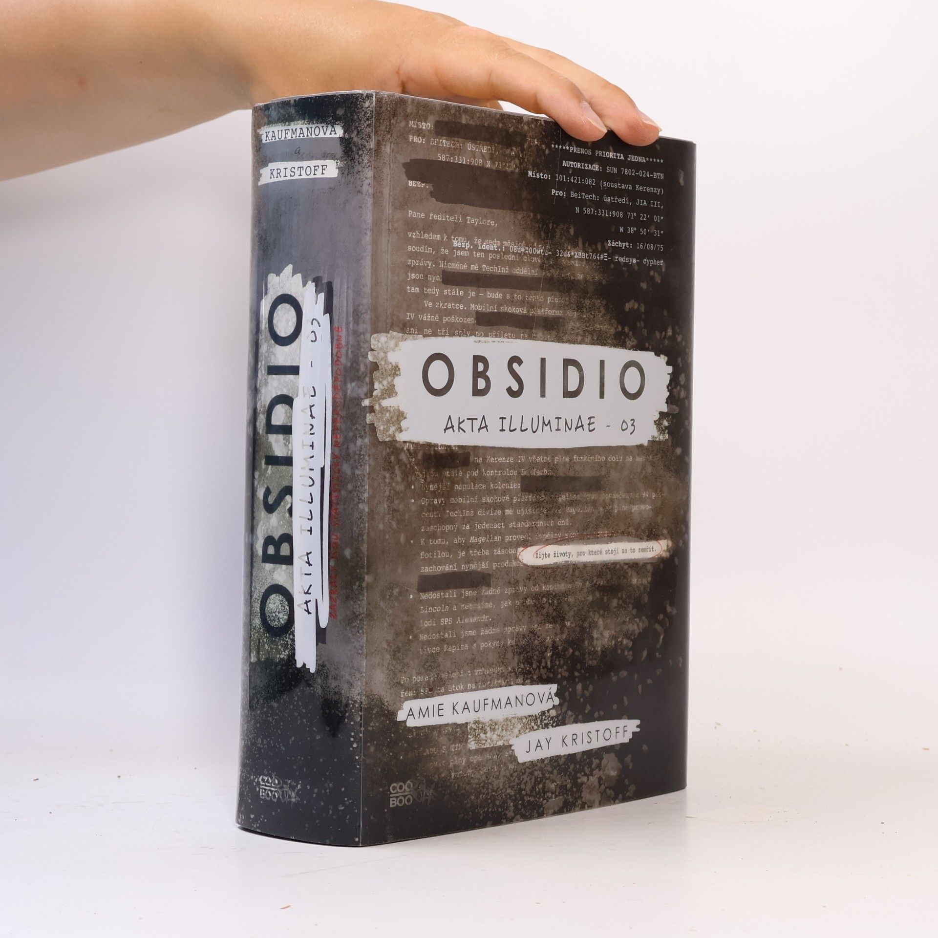 Amie Kaufman Obsidio