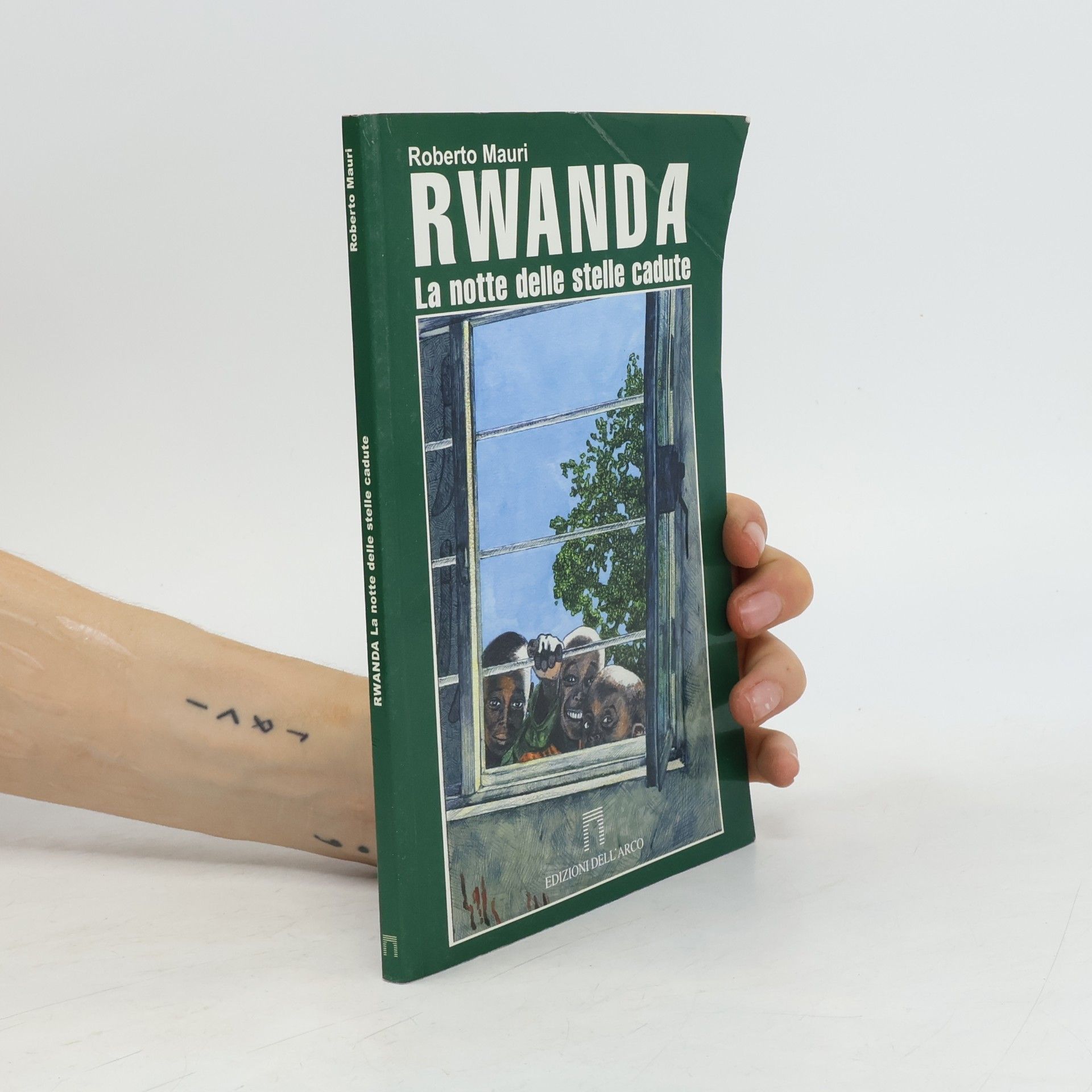 Roberto Mauri Rwanda. La notte delle stelle cadute. Ediz. illustrata
