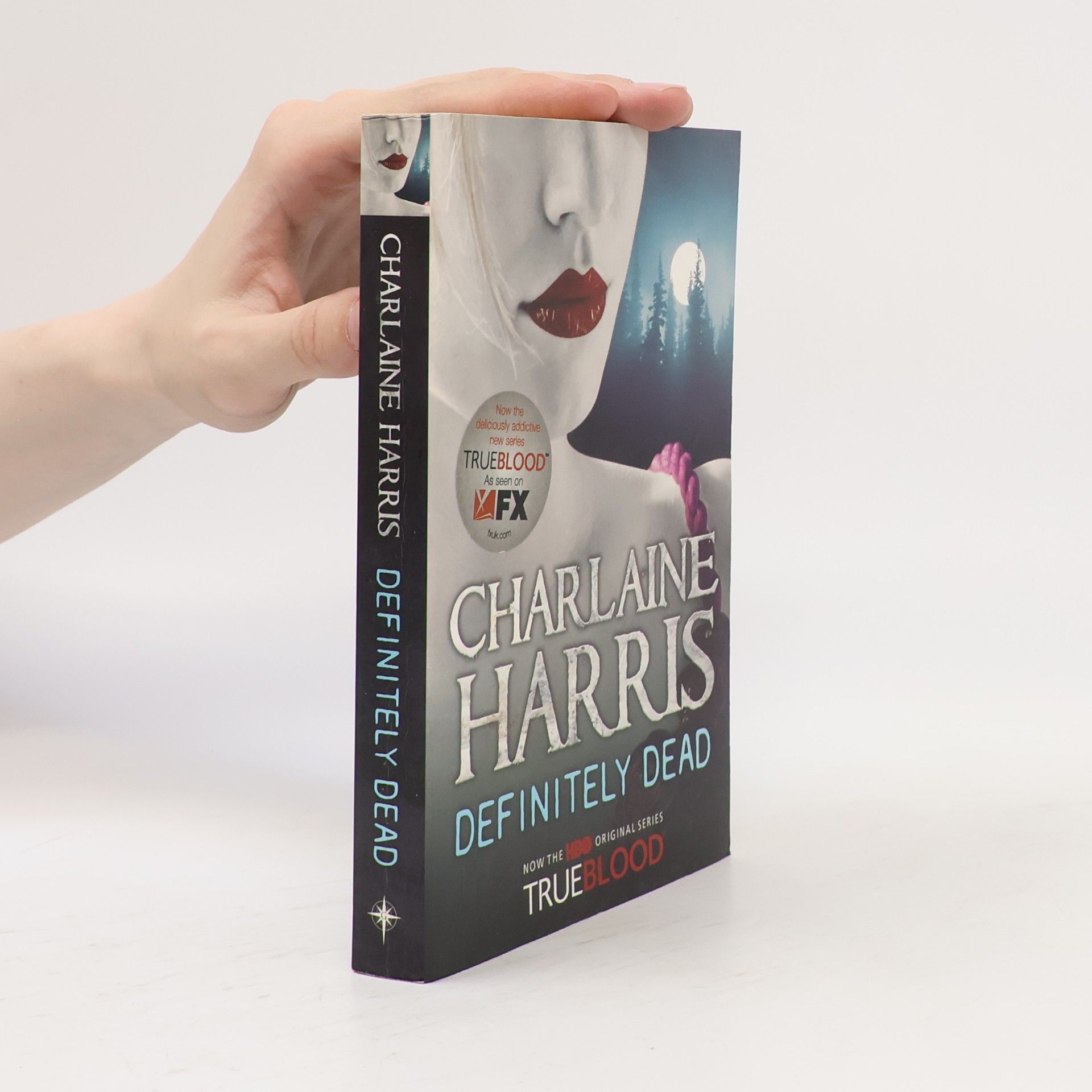 Charlaine Harris Definitely dead