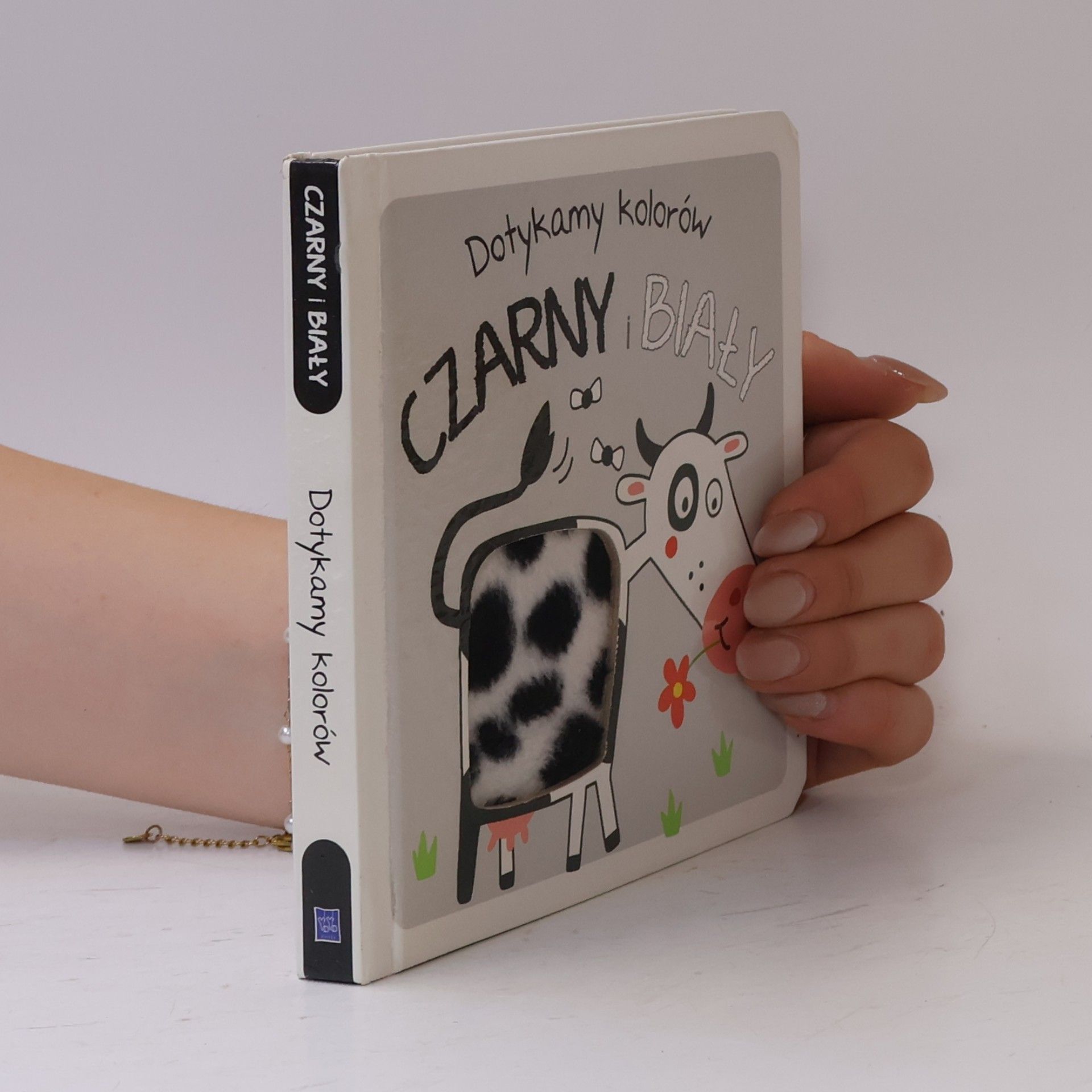 Various authors Dotykamy kolorów. Czarny i biały