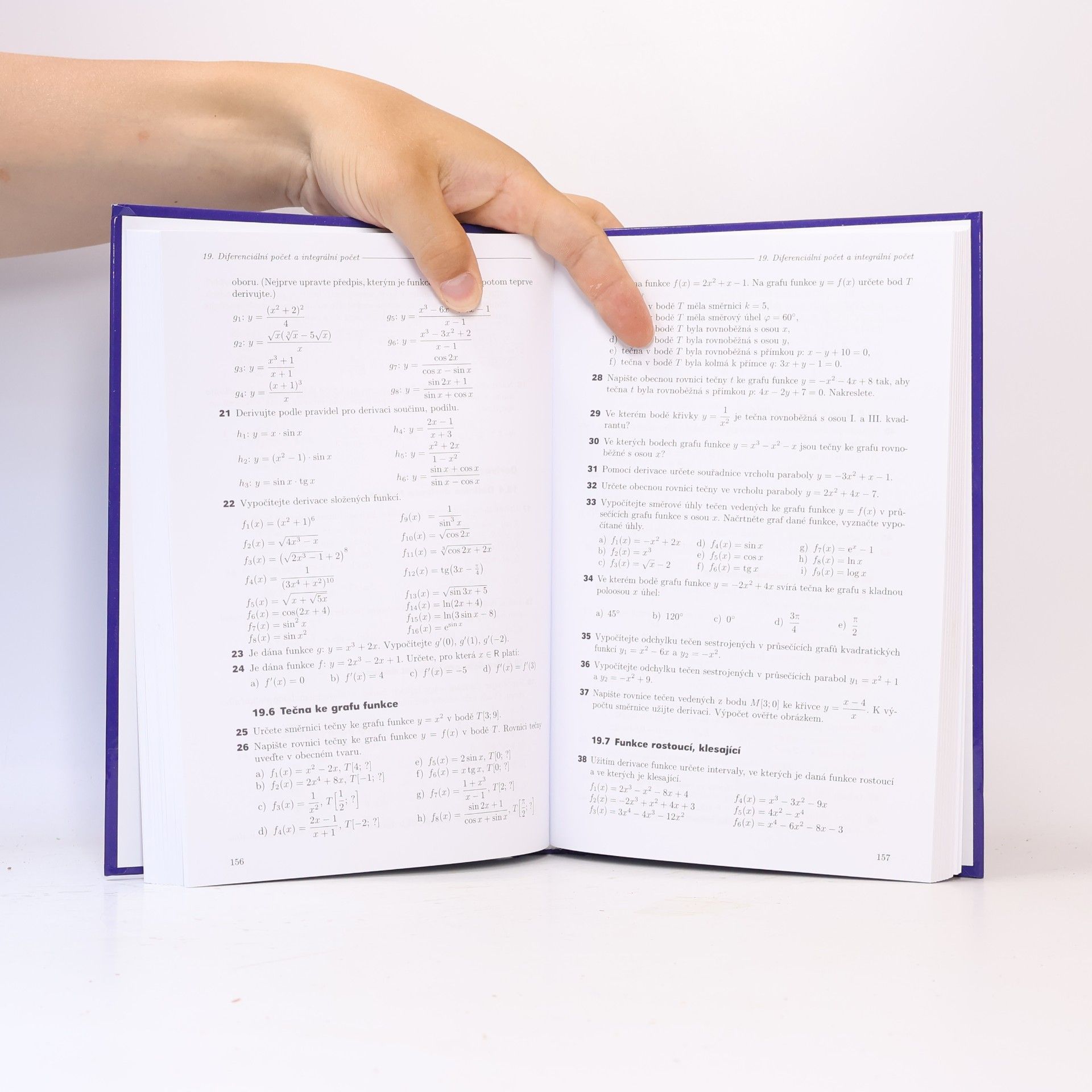 Jindra Petáková Matematika. Příprava k maturitě a k přijímacím zkouškám na vysoké školy