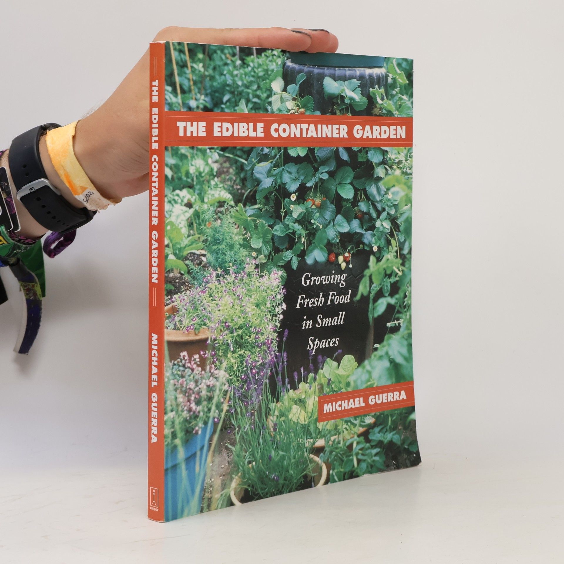 Gaia books The Edible Container Garden