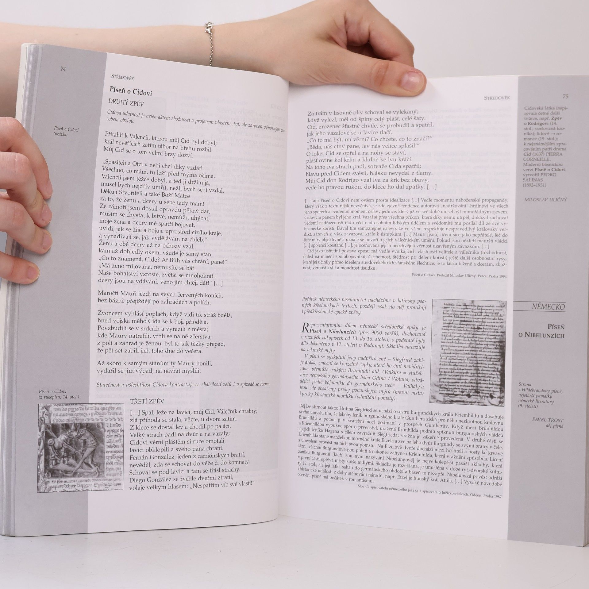 Jaroslav Blažke Kouzelné zrcadlo literatury: Od Gilgameše k Harlekýnovi