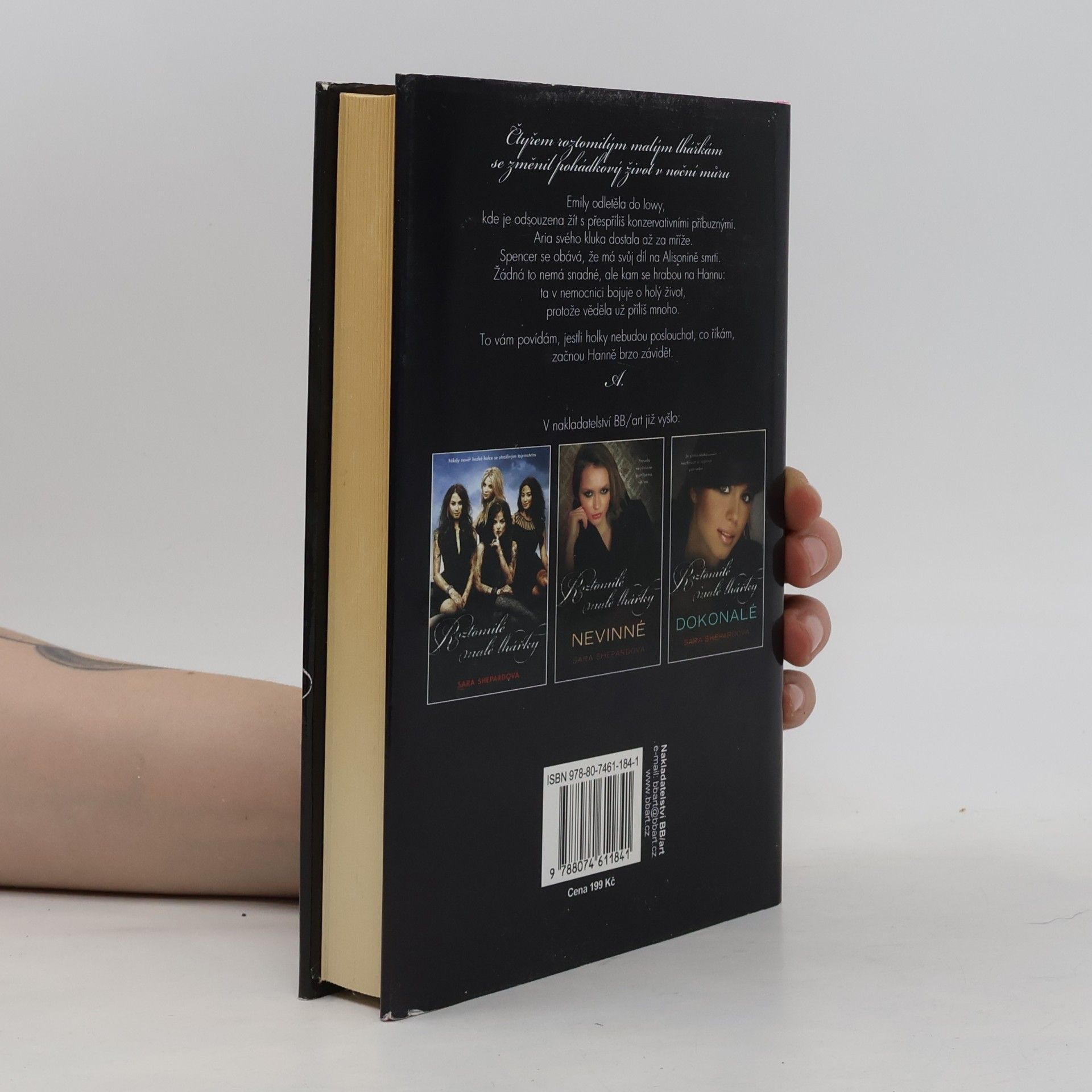 Sara Shepard Roztomilé malé lhářky: Neuvěřitelné