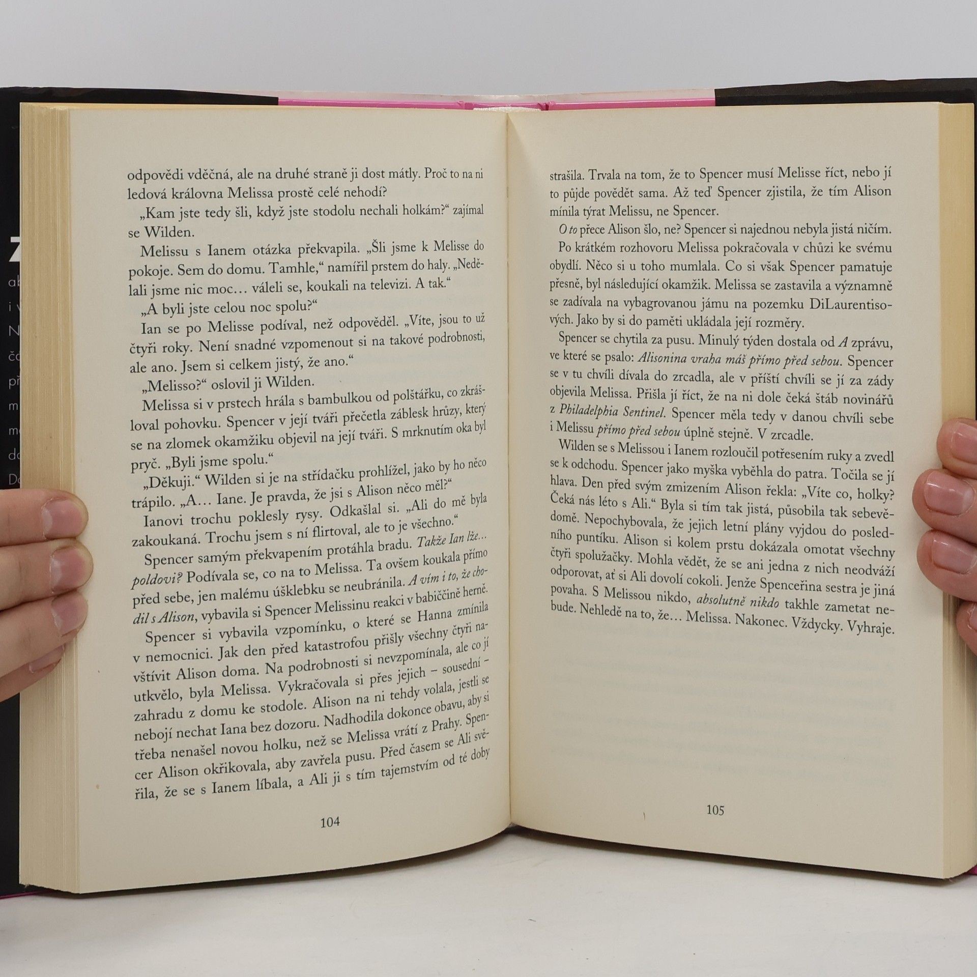 Sara Shepard Roztomilé malé lhářky: Neuvěřitelné