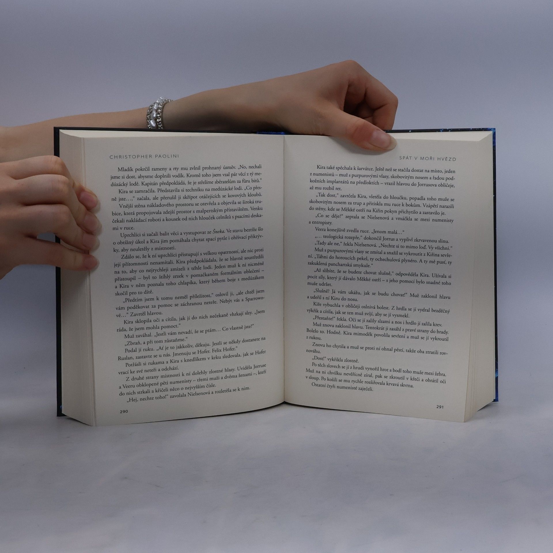 Christopher Paolini Spát v moři hvězd