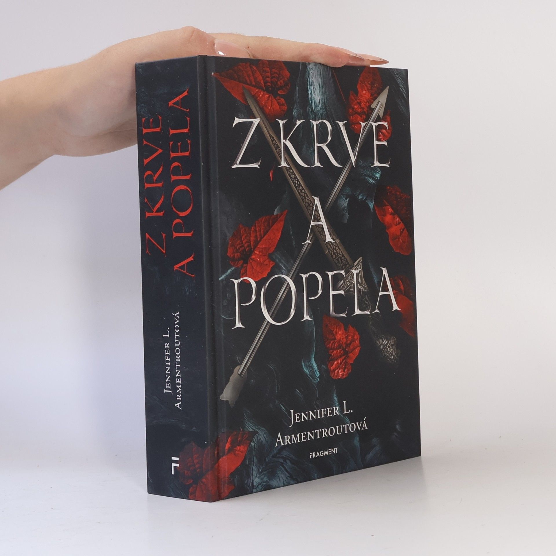 Jennifer Armentrout Z krve a popela