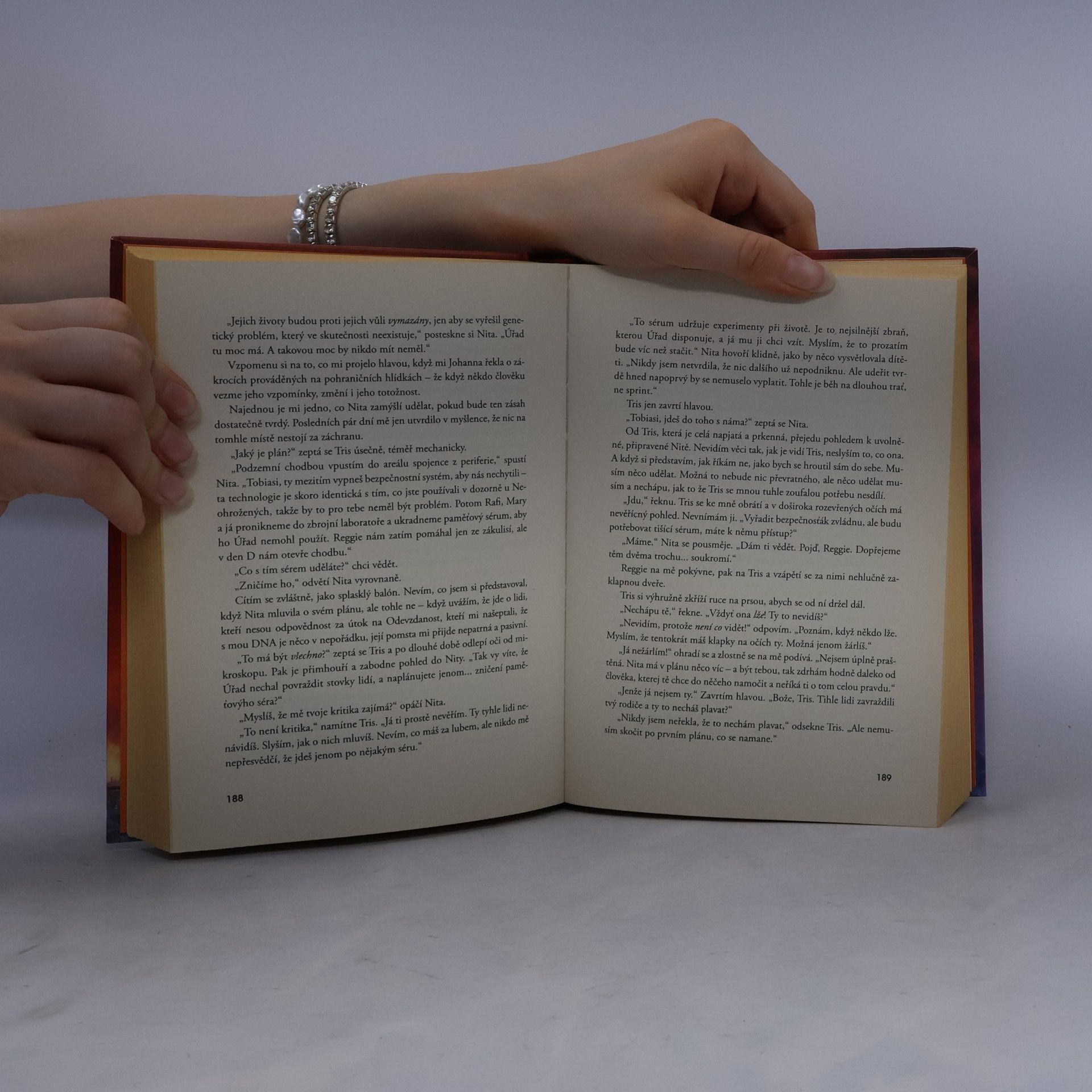 Veronica Roth Aliance
