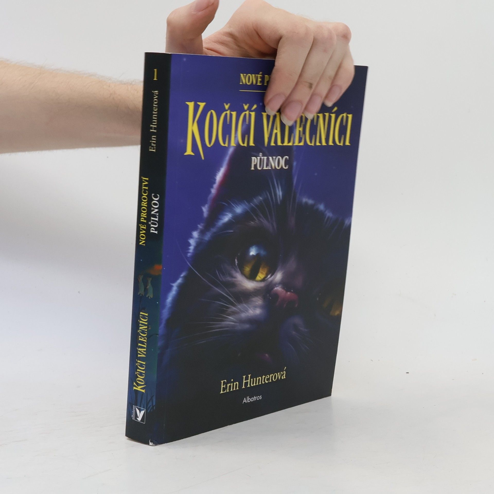 Beata Krenželoková Kočičí válečníci: Půlnoc