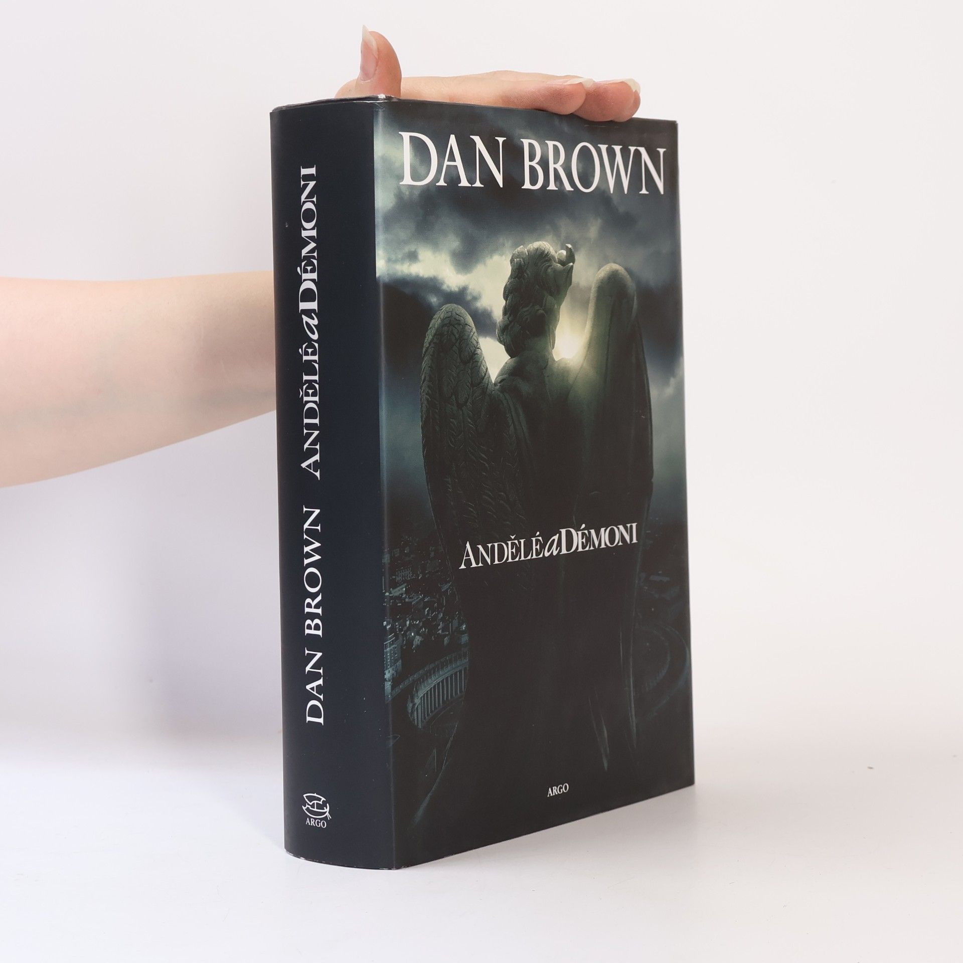 Dan Brown Andělé a démoni