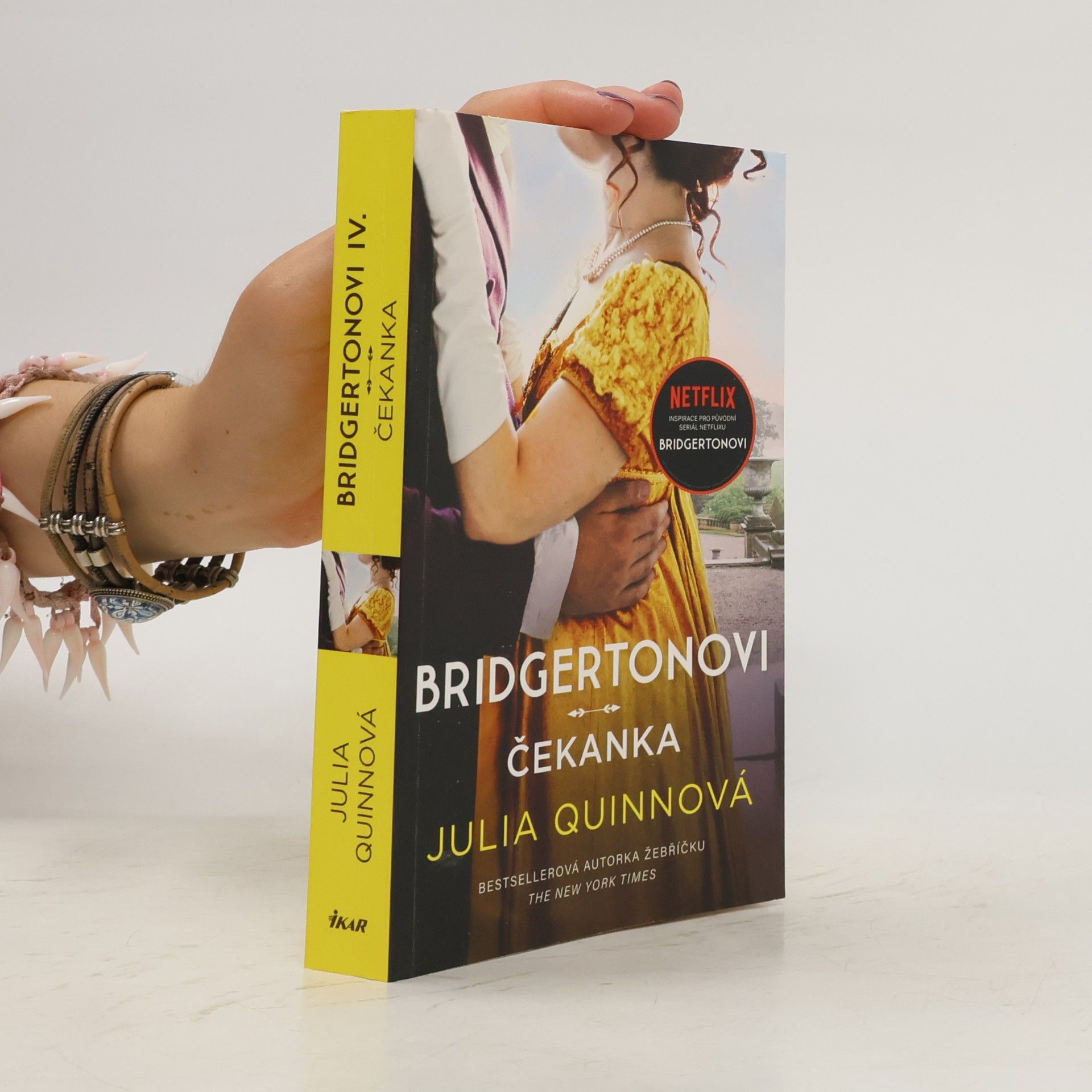 Julie Quinnová Bridgertonovi, Čekanka
