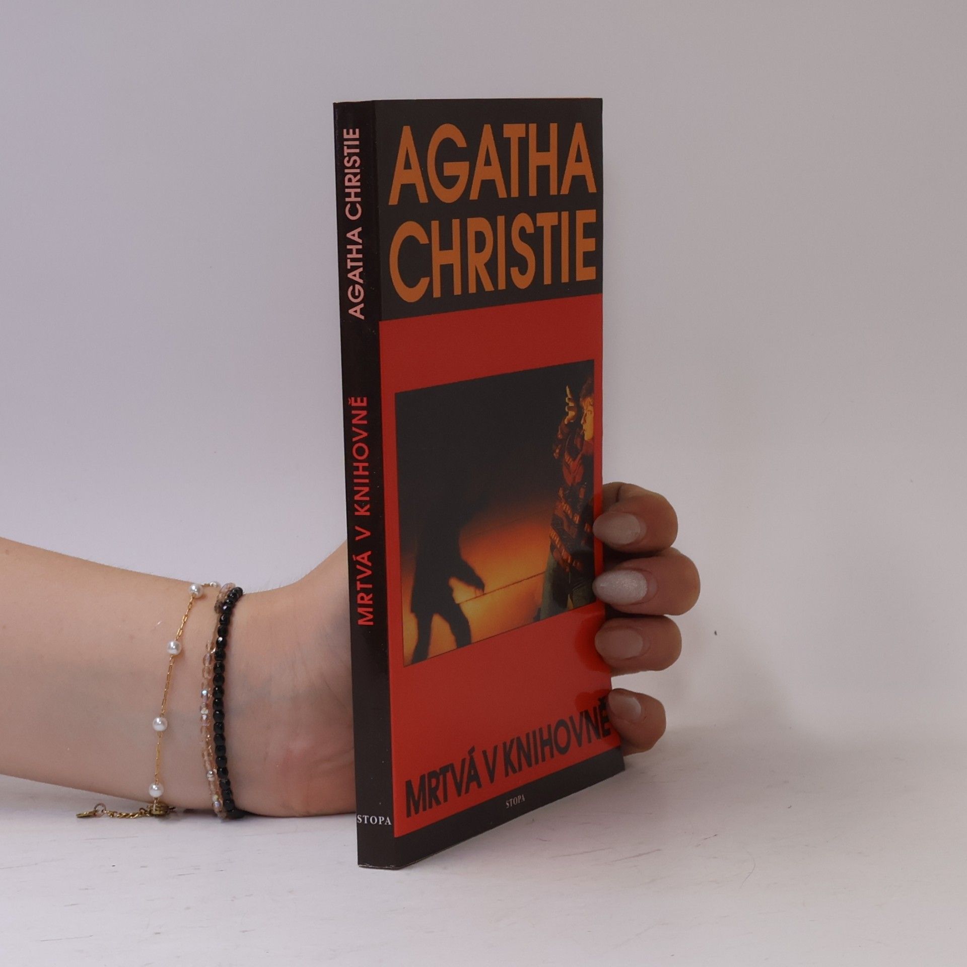 Agatha Christie Mrtvá v knihovně