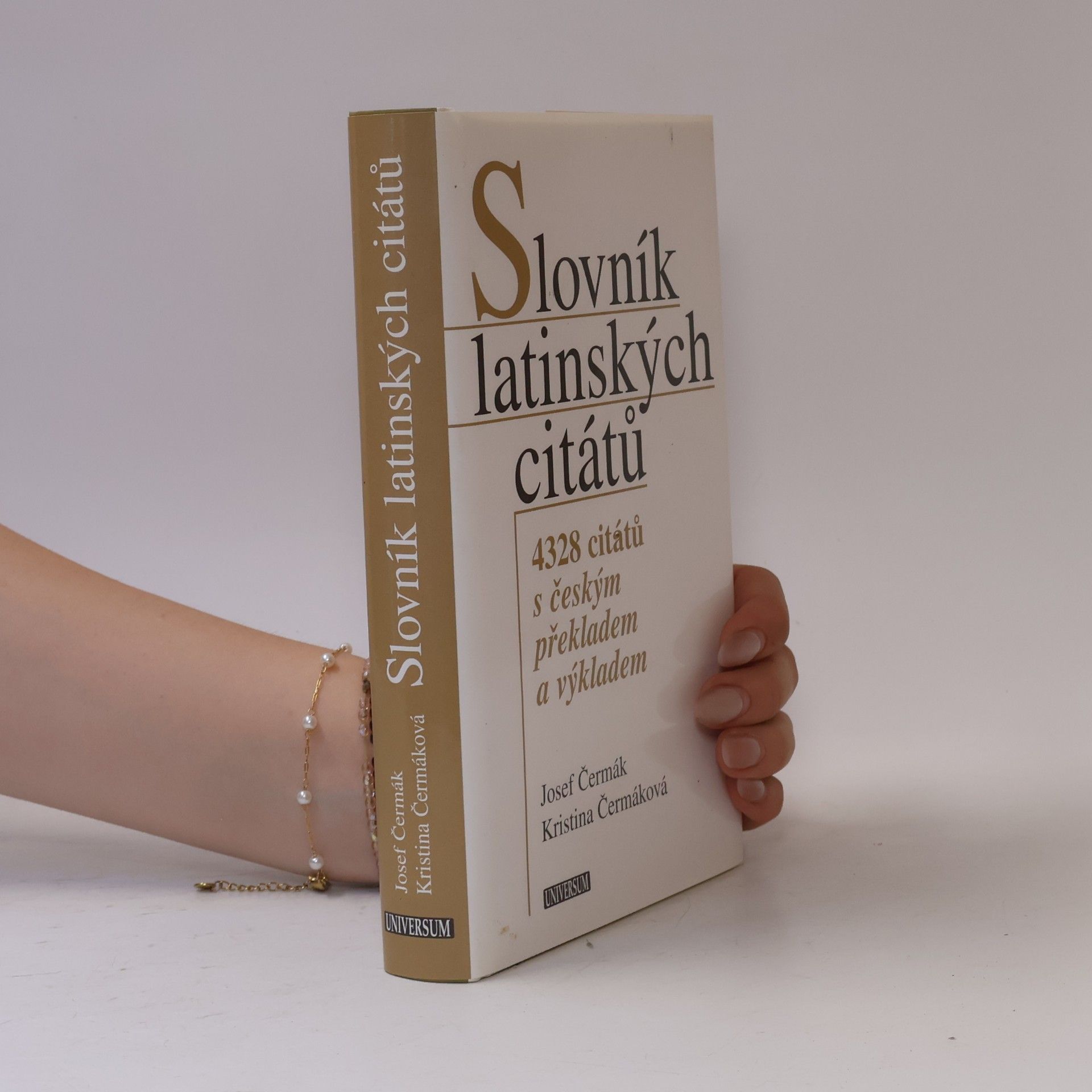 Kristina Hellerová Slovník latinských citátů