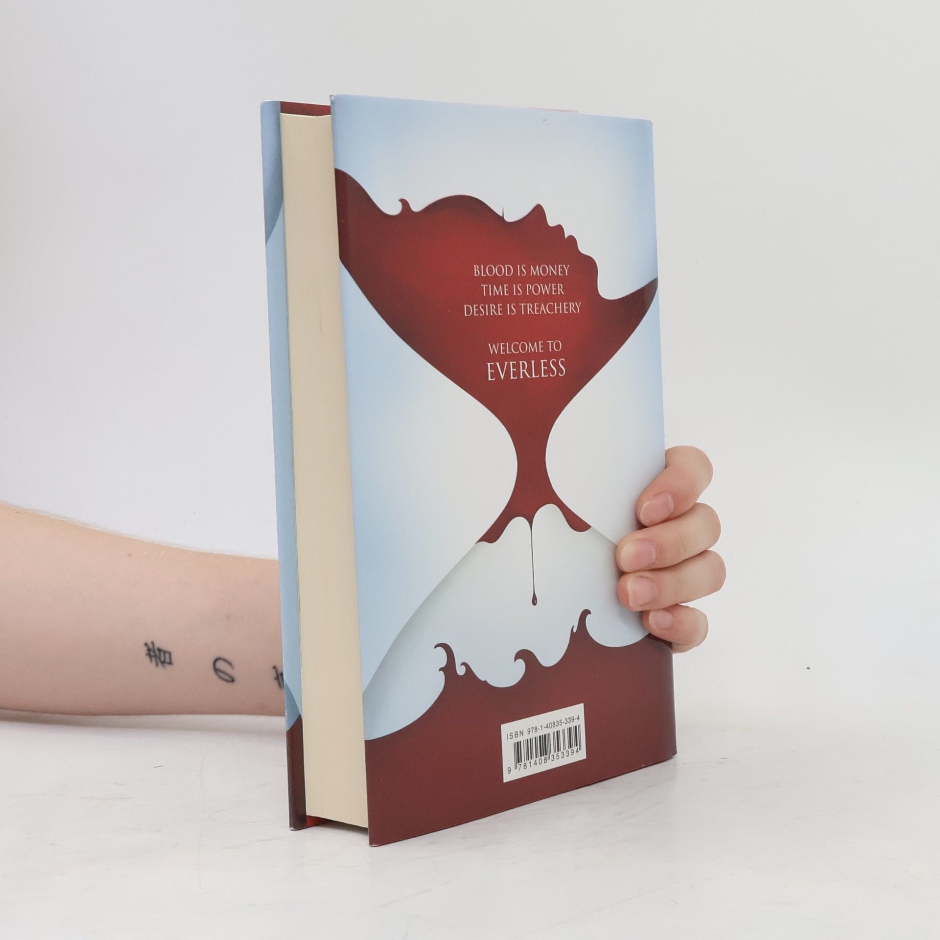 Sara Holland Everless