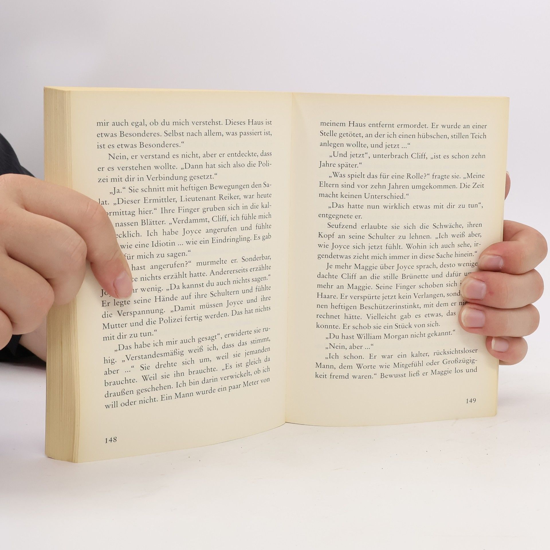 Nora Roberts Schatten über dem Paradies