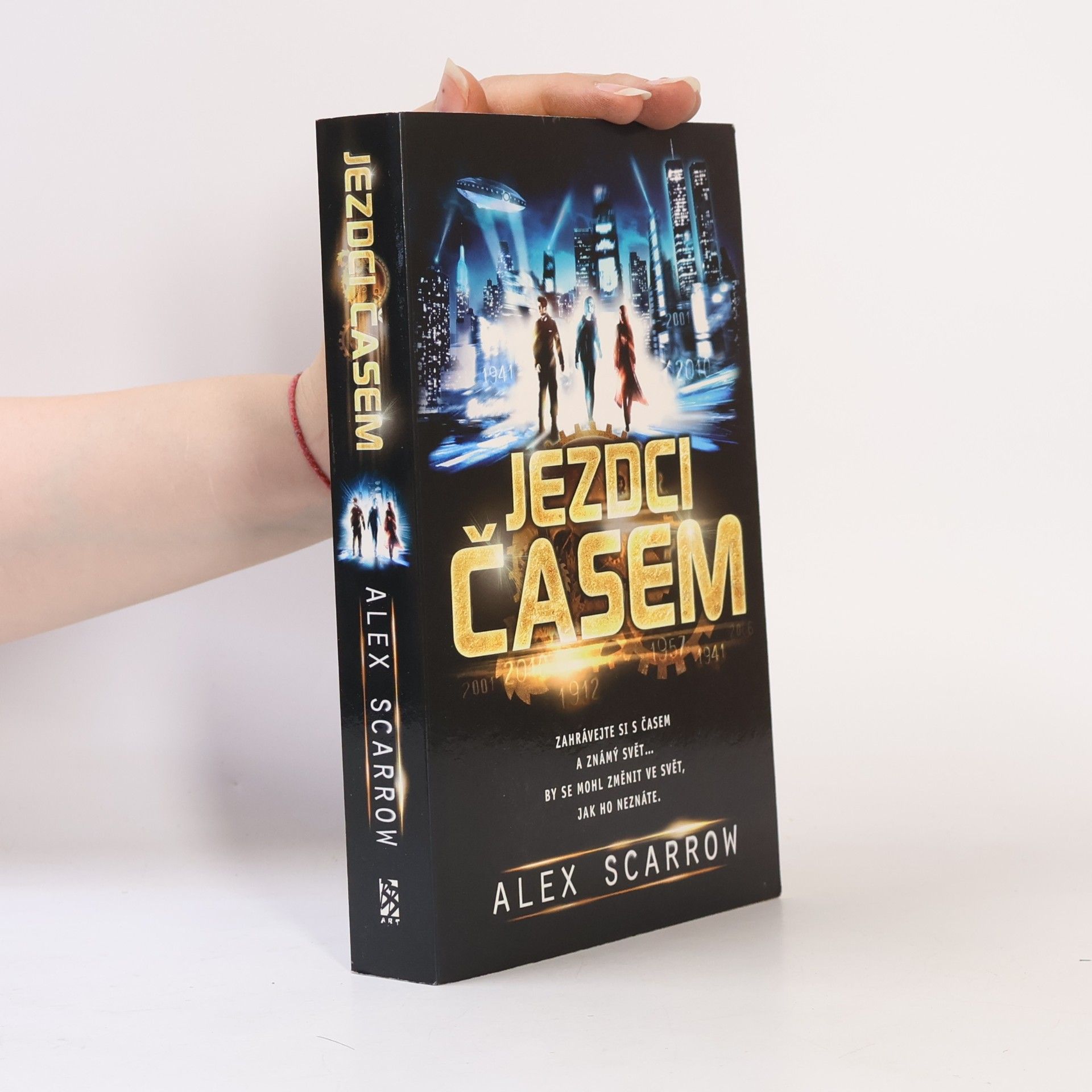 Alex Scarrow Jezdci časem
