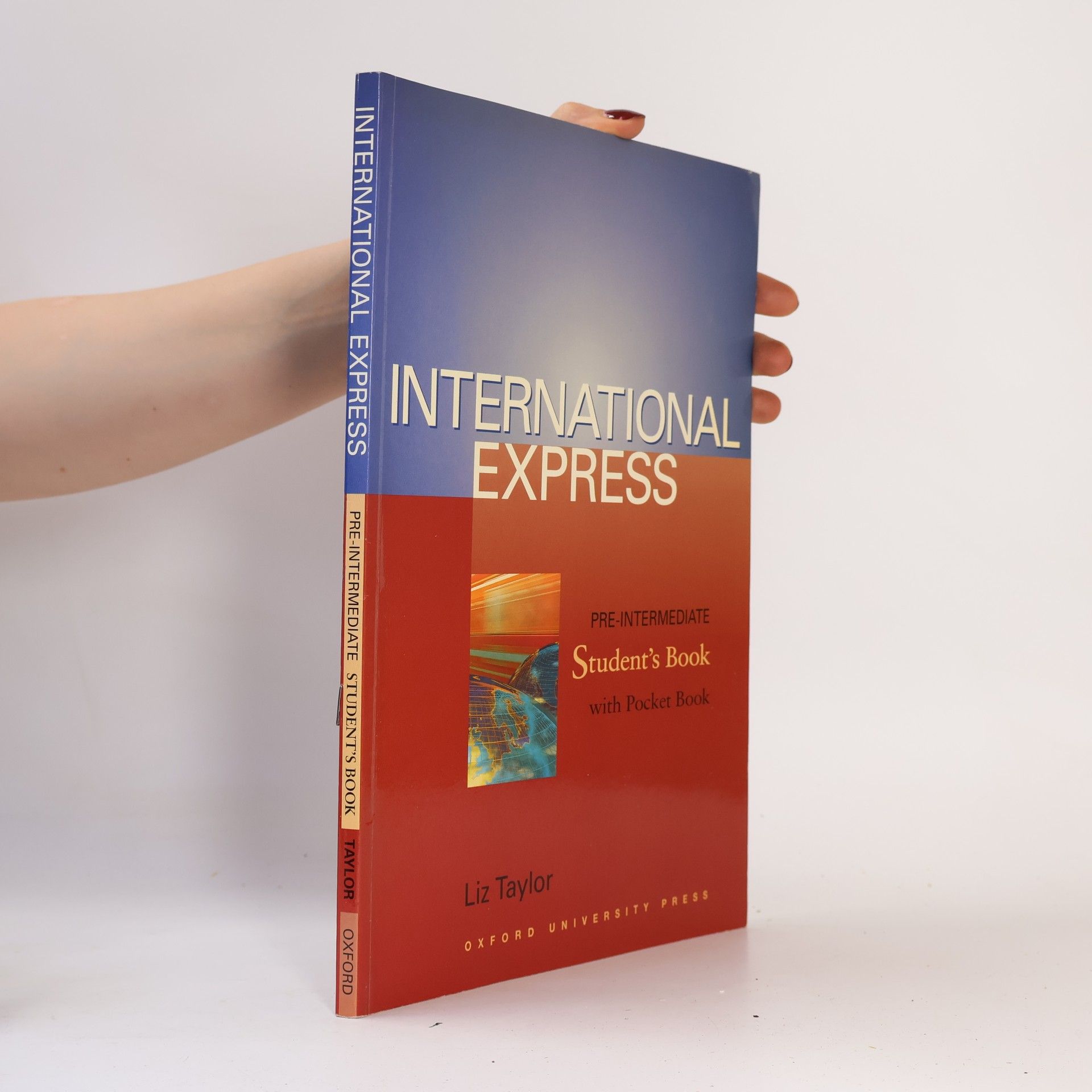 Liz Taylor International express. Student's book (pre-intermediate) with pocket book
