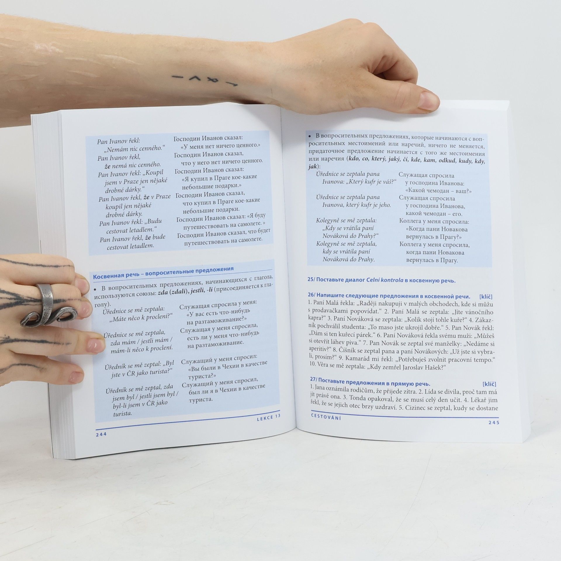 Autorenkollektiv Čeština pro rusky hovořící